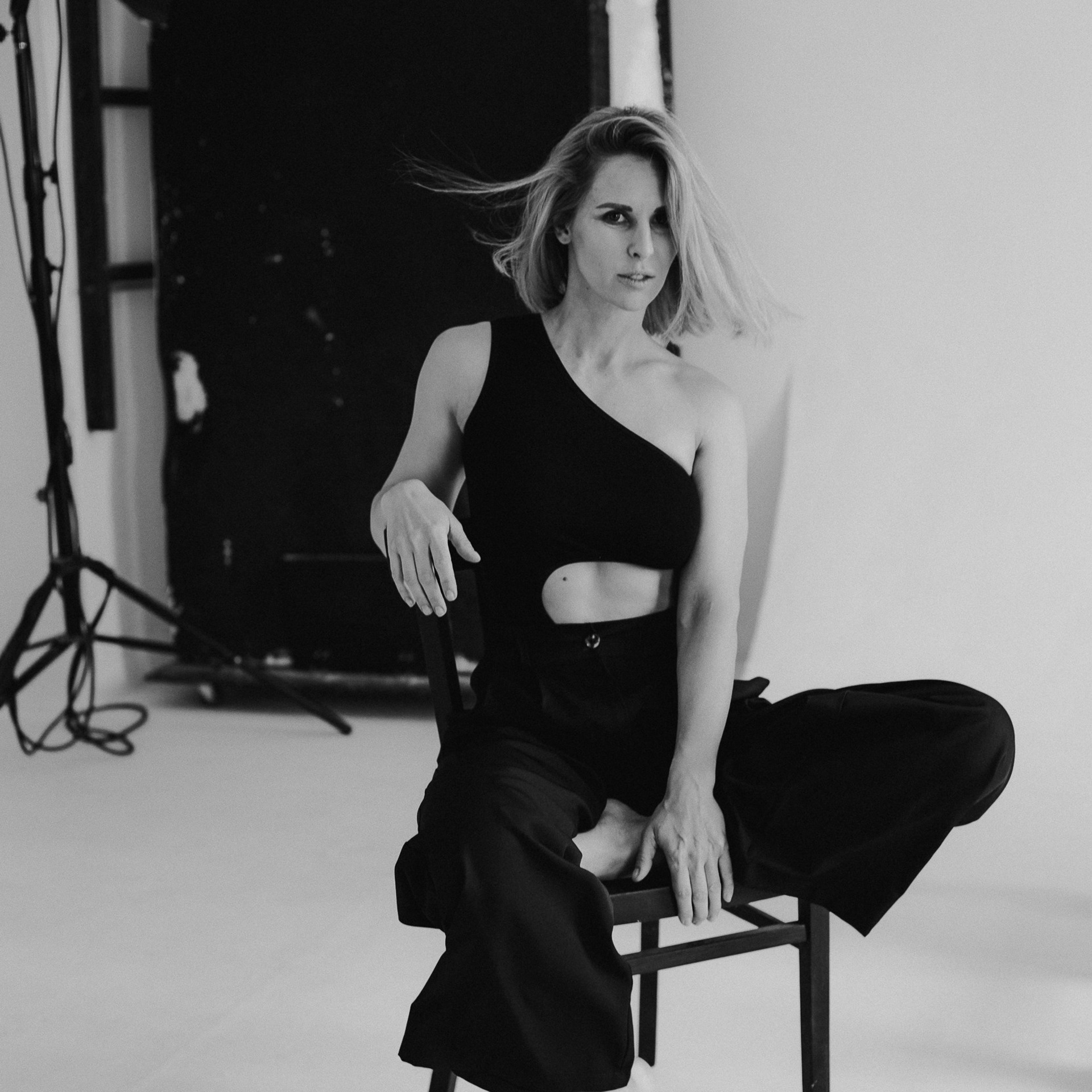 ЖЕНСКИЙ ПОРТРЕТ