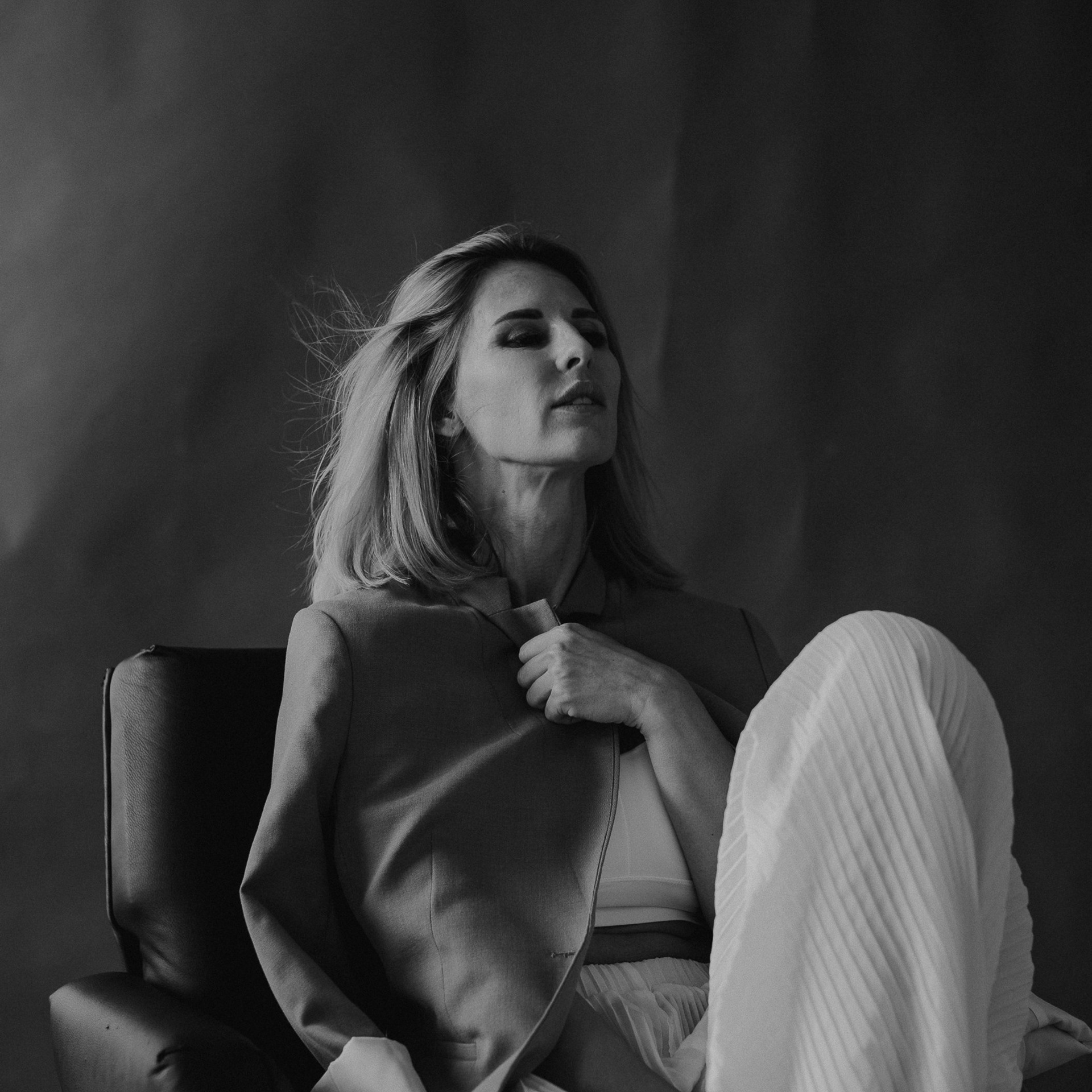 ЖЕНСКИЙ ПОРТРЕТ