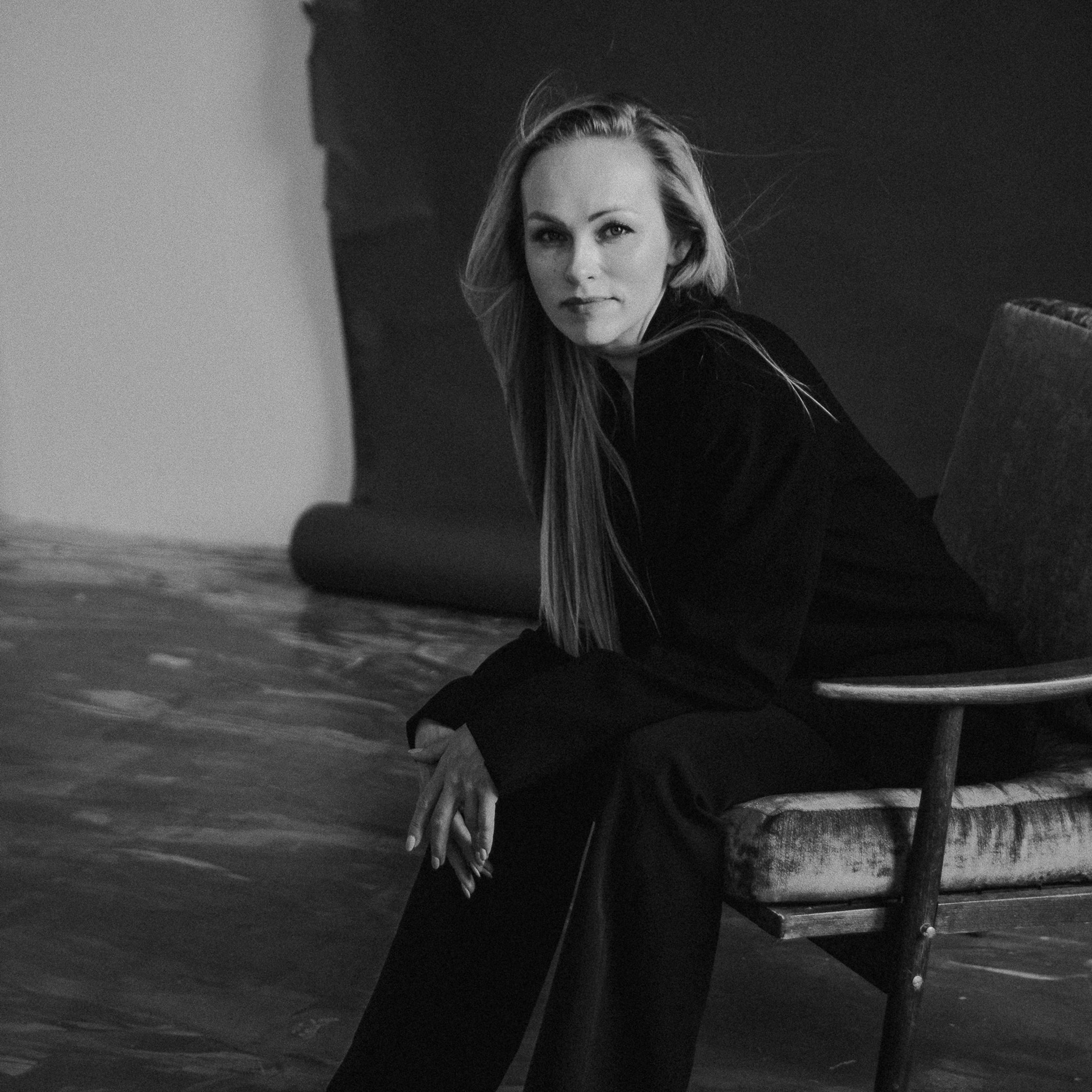 ЖЕНСКИЙ ПОРТРЕТ