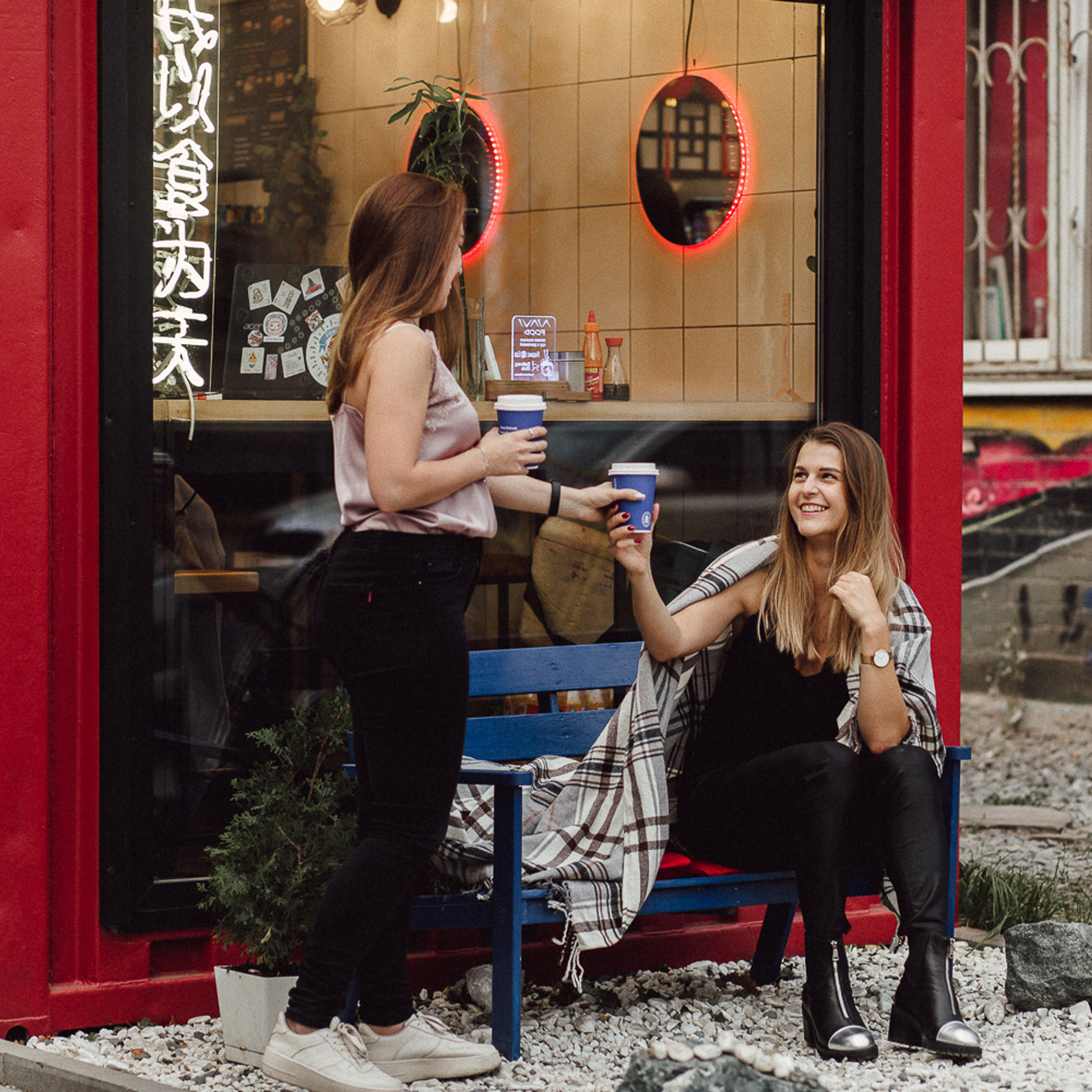 УЛИЧНЫЕ СЪЕМКИ