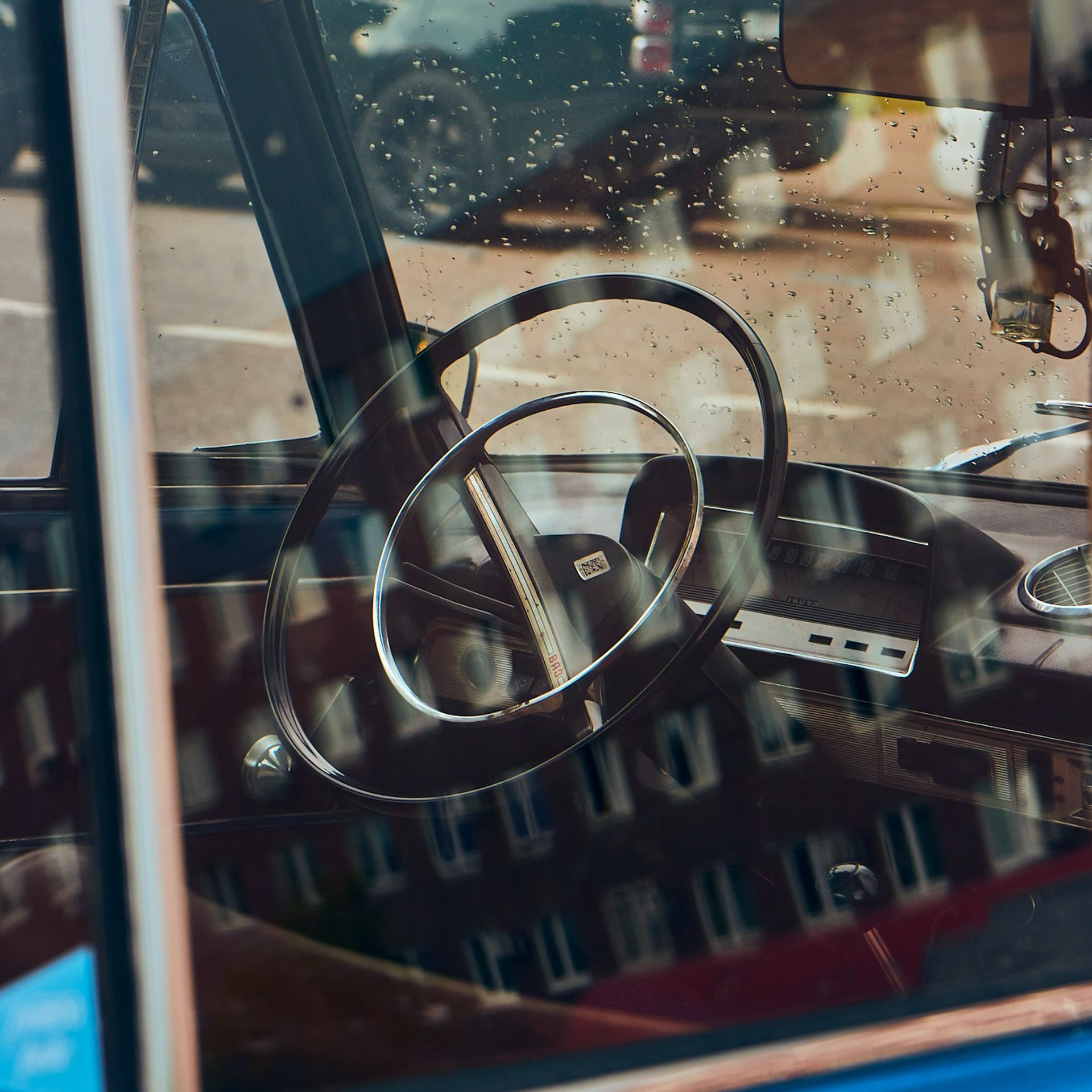 Автомобили