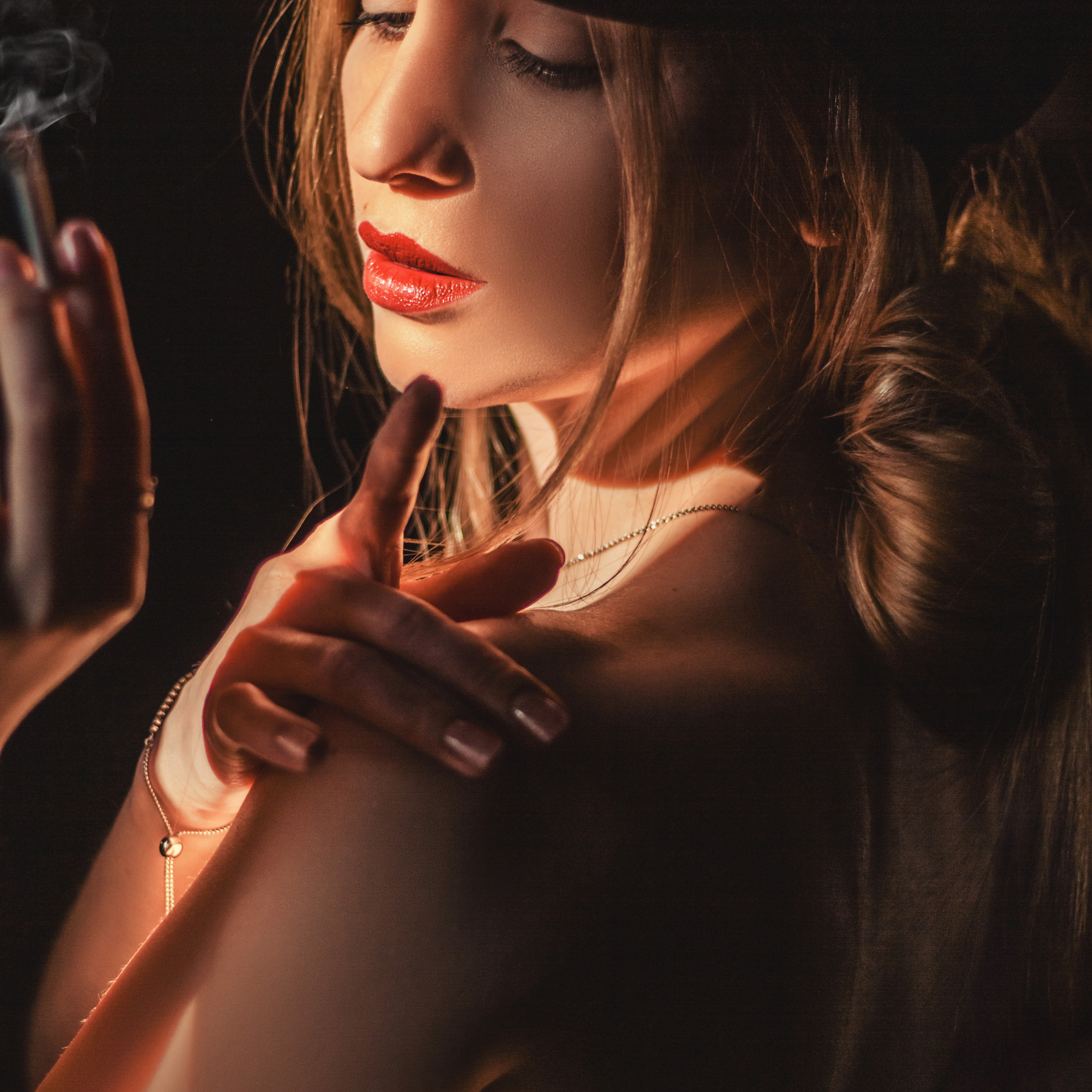 Женские портретные фотосессии в Москве от фотографа Анастасии Инвиш. Эротическая фотосессия в стилю ню в Москве — заказать ню фотосессию от 19 800 руб!