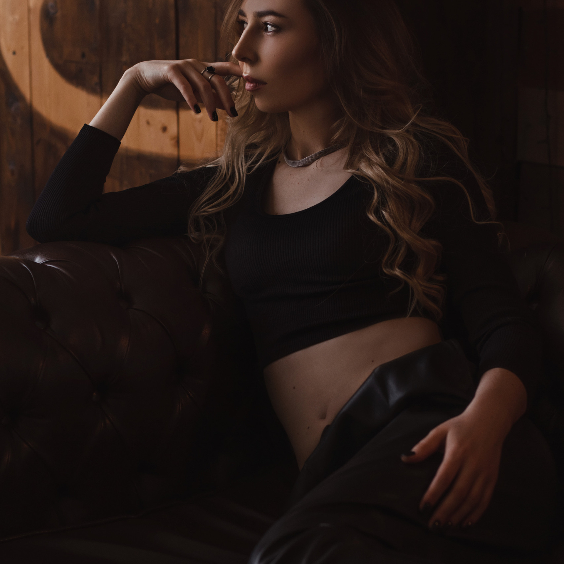 Женские портретные фотосессии в Москве от фотографа Анастасии Инвиш. Эротическая фотосессия в стилю ню в Москве — заказать ню фотосессию от 19 800 руб!