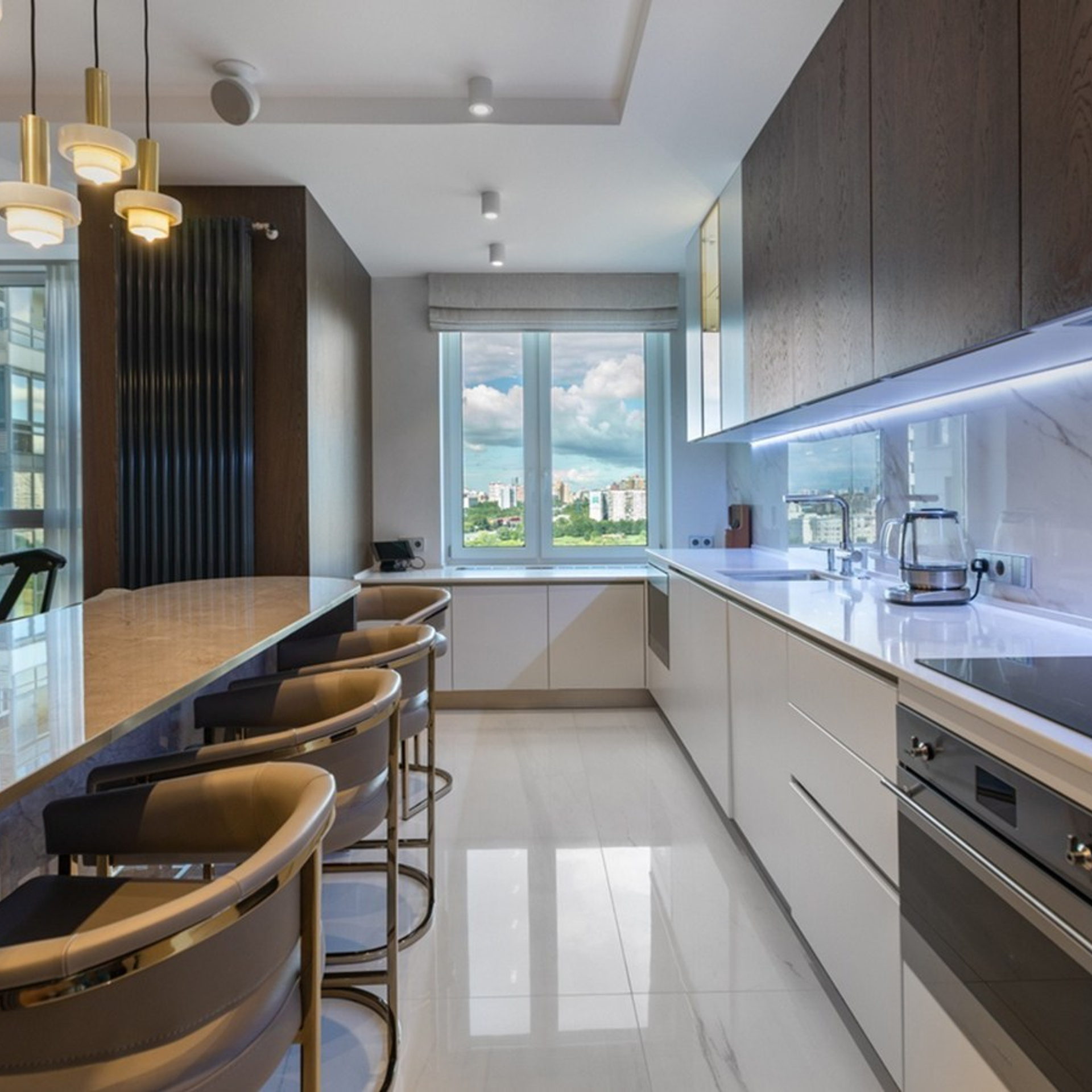 Стоимость фотосъемки недвижимости. Видеосъемка и фотосъемка свадеб. Фотограф и оператор на свадьбу. Видеосъемка подкастов, собственная видео-фотостудии. Предметная фотосъемка