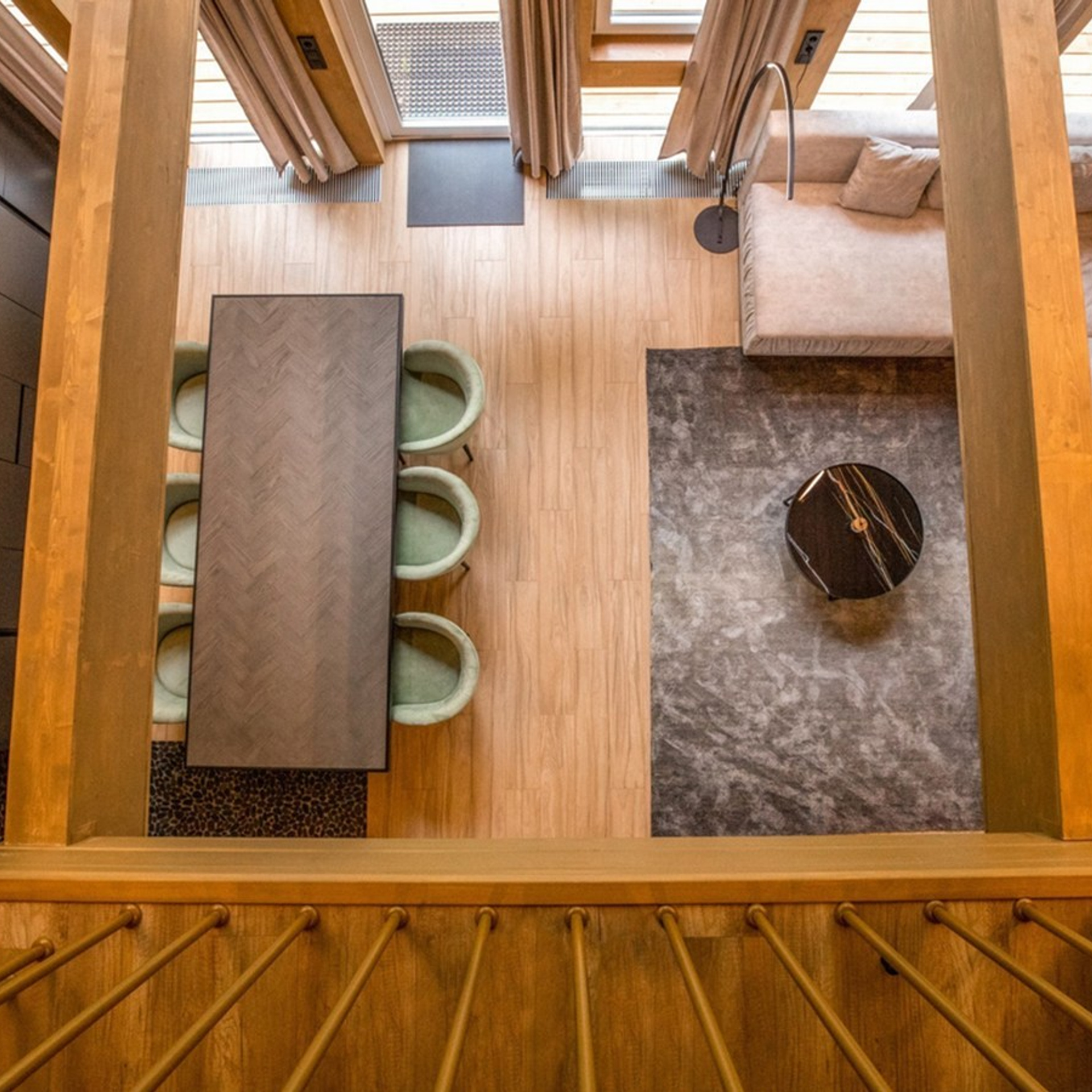 Стоимость фотосъемки недвижимости. Видеосъемка и фотосъемка свадеб. Фотограф и оператор на свадьбу. Видеосъемка подкастов, собственная видео-фотостудии. Предметная фотосъемка