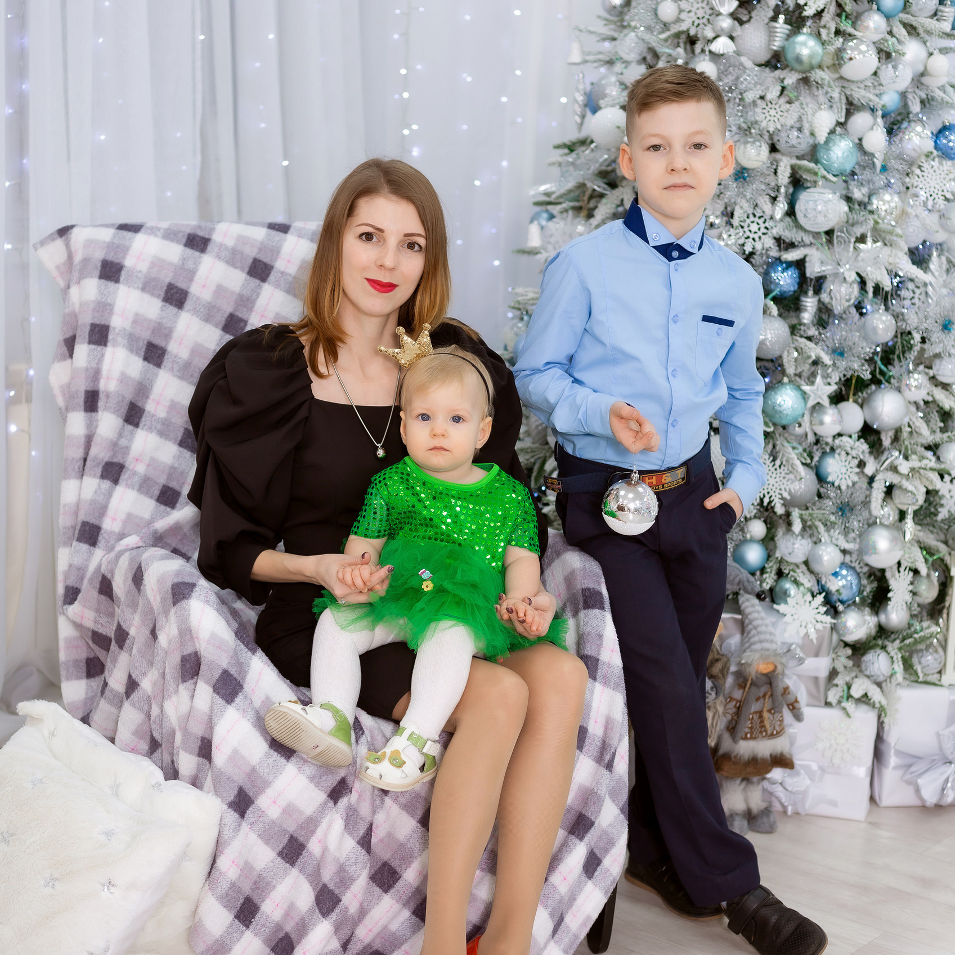 Отзывы о фотостудии олеся верхняя пышма. Выпускные альбомы. Фотостудия «Олеся»