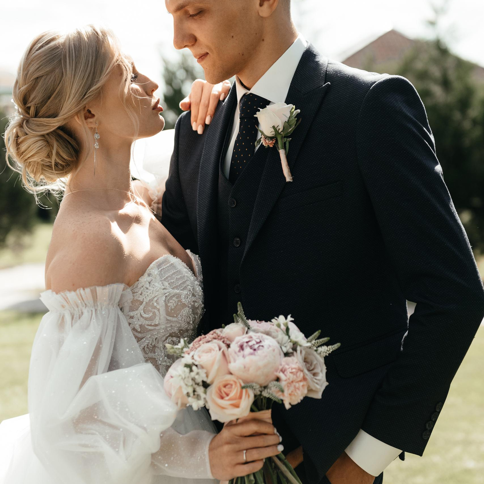 Reviews. Wedding and family photographer in Dubai Vasilii Albul