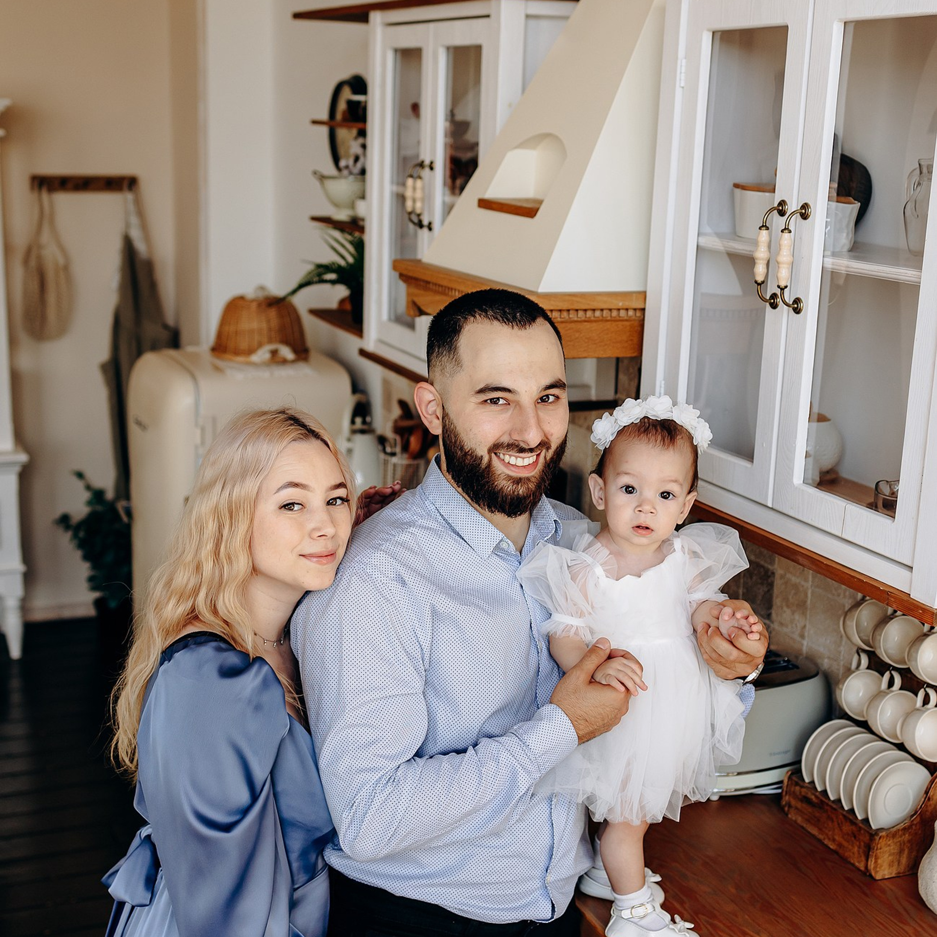 Аминочке годик