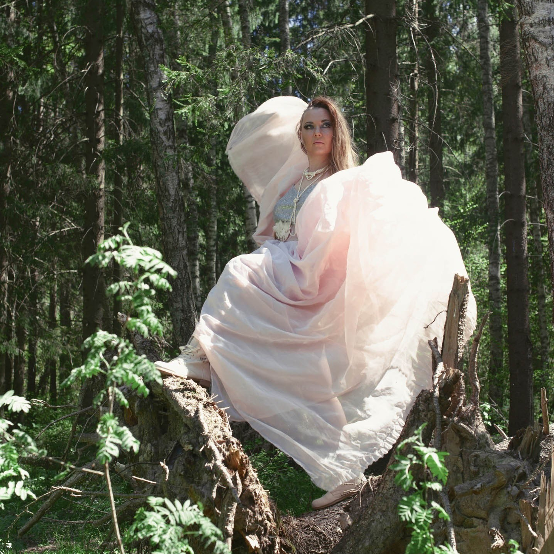 Сказка в лесу (май 2018). ФОТОГРАФ ОКСАНА БРЭДШОУ