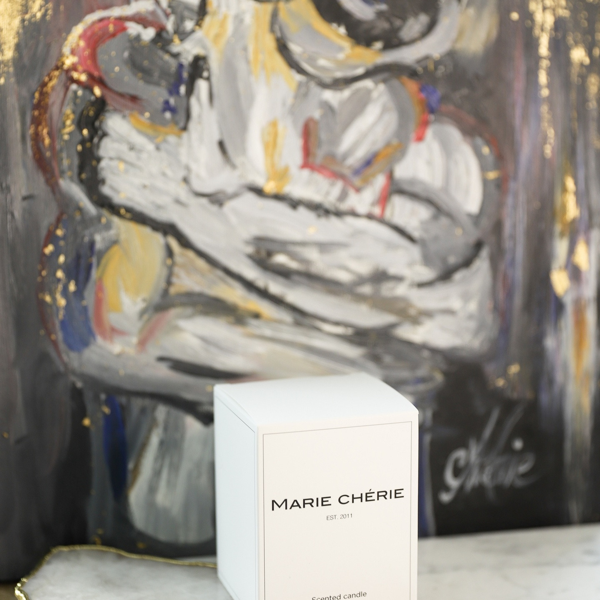 Свечи и спреи. ФОТОГРАФ ОКСАНА БРЭДШОУ