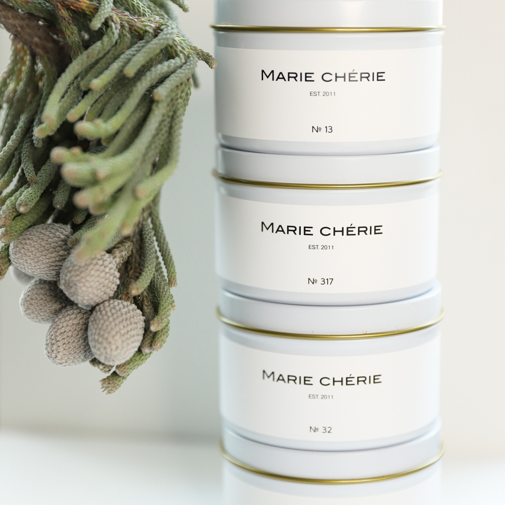 Свечи и спреи. ФОТОГРАФ ОКСАНА БРЭДШОУ