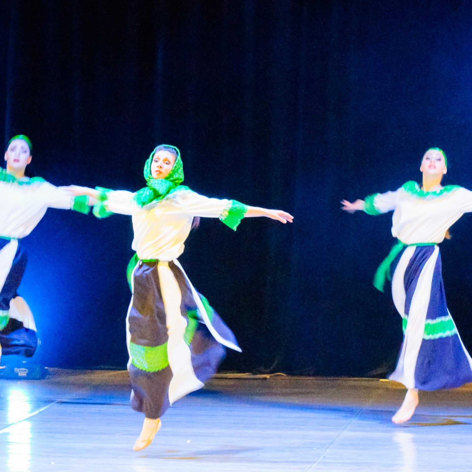 МАЙ 2015 (Юбилей Е.Т.). Взгляд через объектив