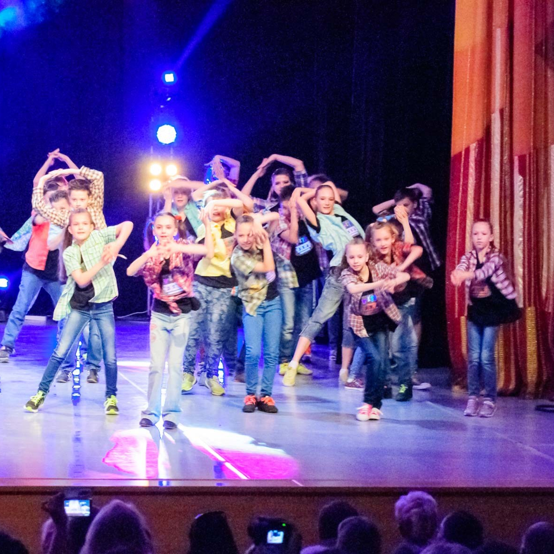 МАЙ 2015 (Юбилей Е.Т.). Взгляд через объектив