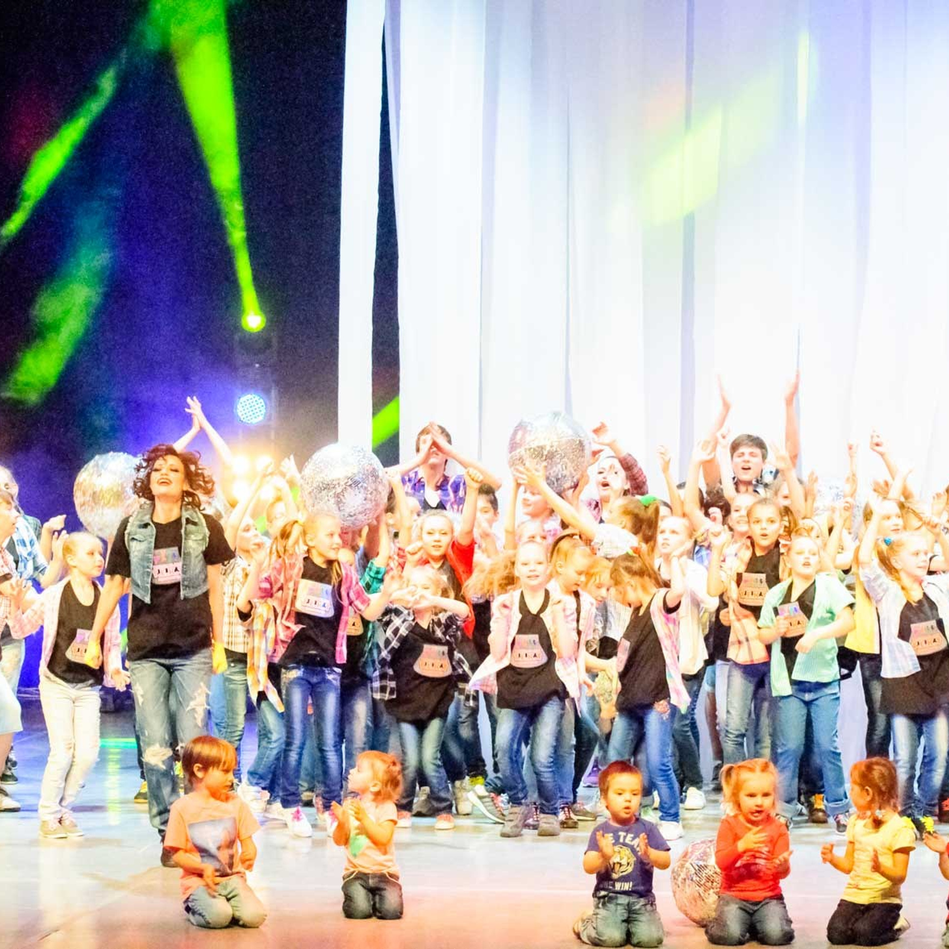 МАЙ 2015 (Юбилей Е.Т.). Взгляд через объектив