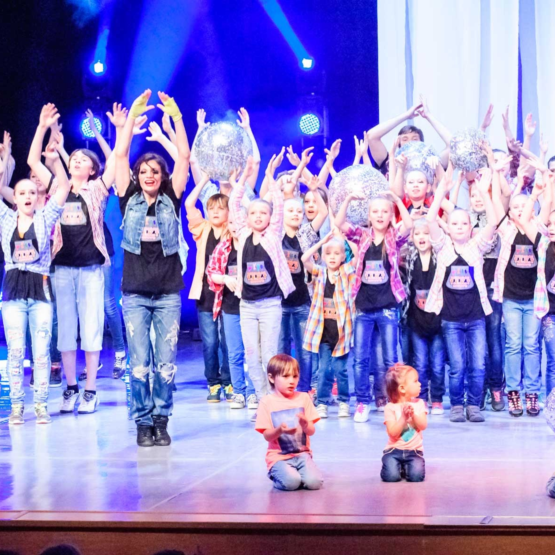 МАЙ 2015 (Юбилей Е.Т.). Взгляд через объектив