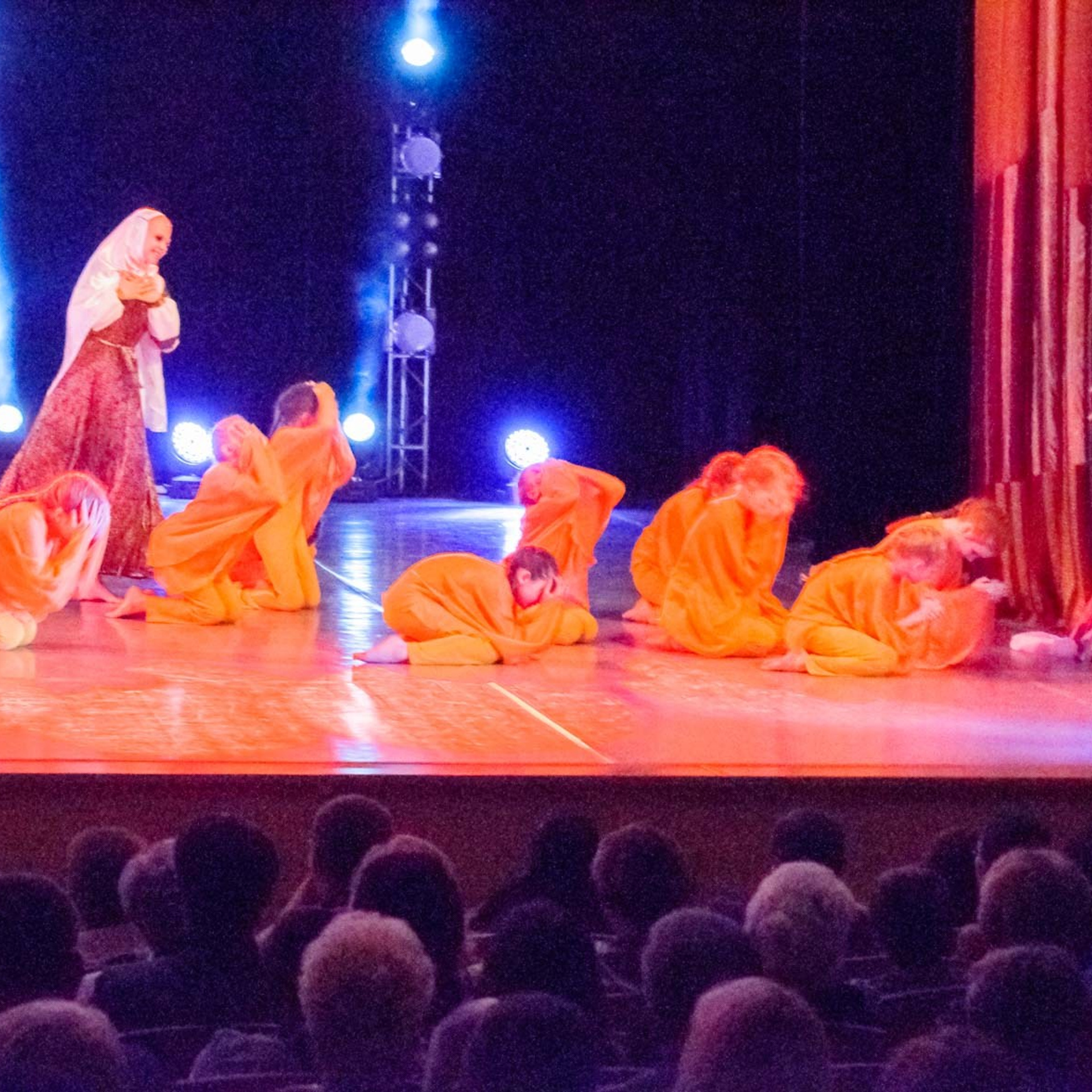 МАЙ 2015 (Юбилей Е.Т.). Взгляд через объектив