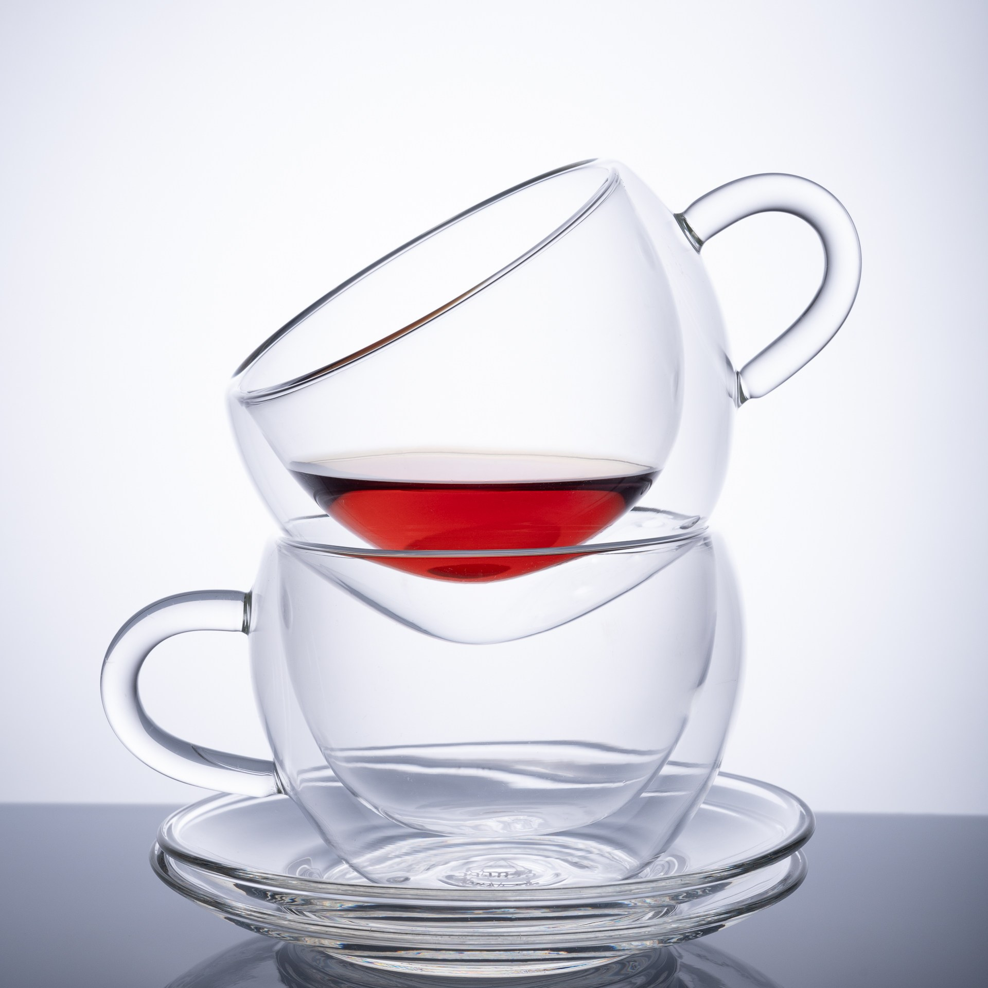 Привет, меня зовут Прохор. Сайт предметного и семейного фотографа