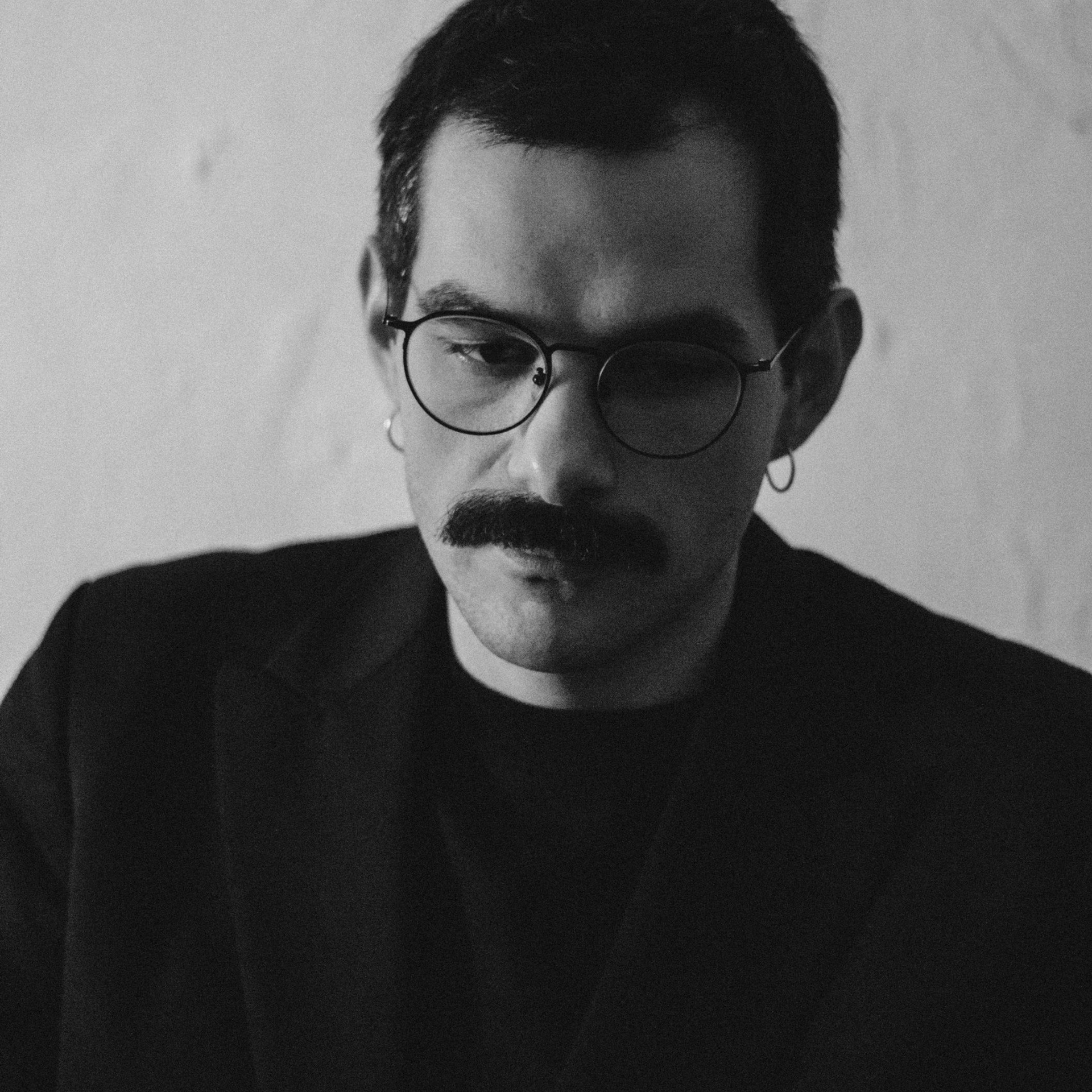 Веня [кадры из интервью режиссера фильма «Эра»]