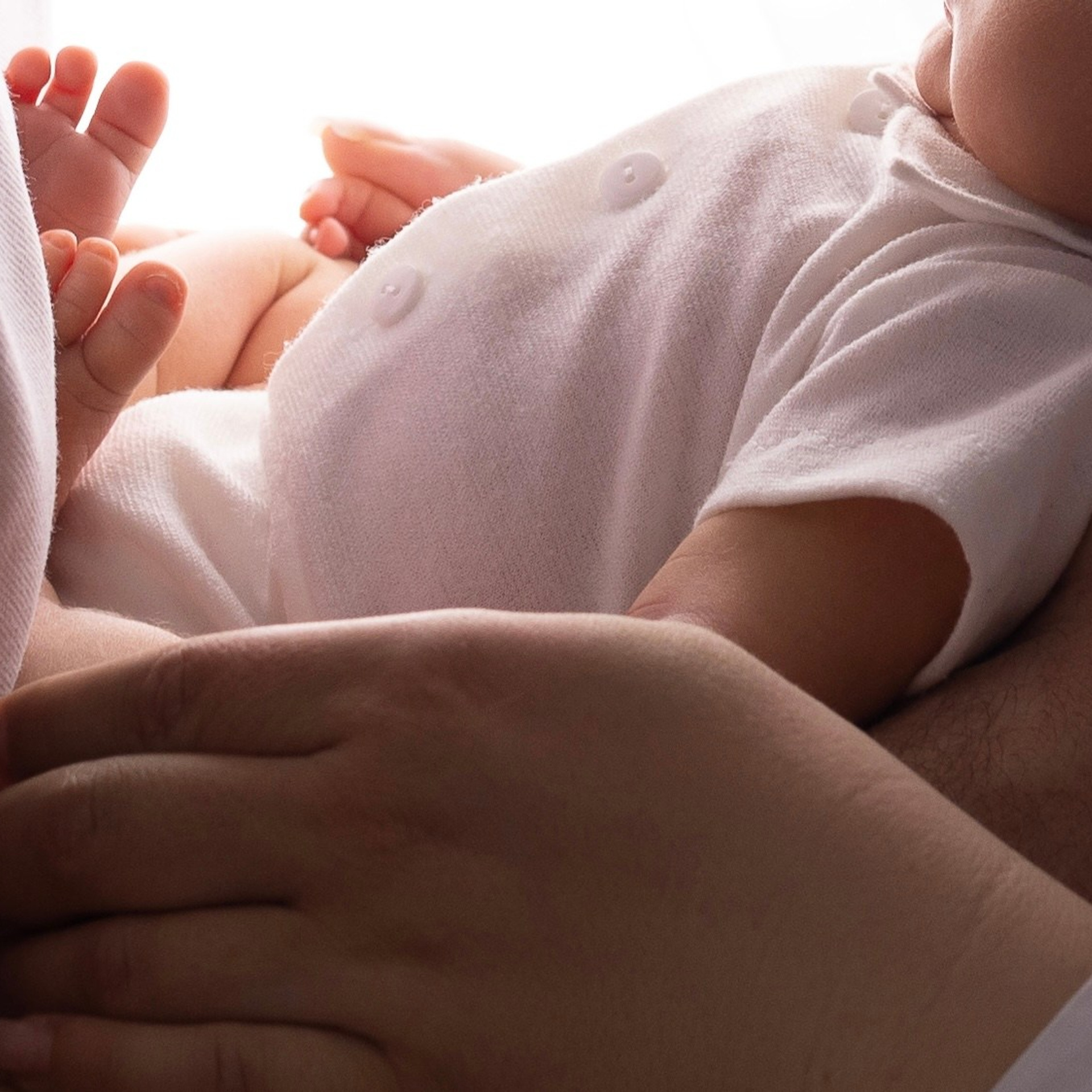 Отзывы родителей о фотосъемке малышей в Омской области. Лучше чем у Столярова. Фотограф новорожденных малышей в Омске и Омской области Эльвира Камаева