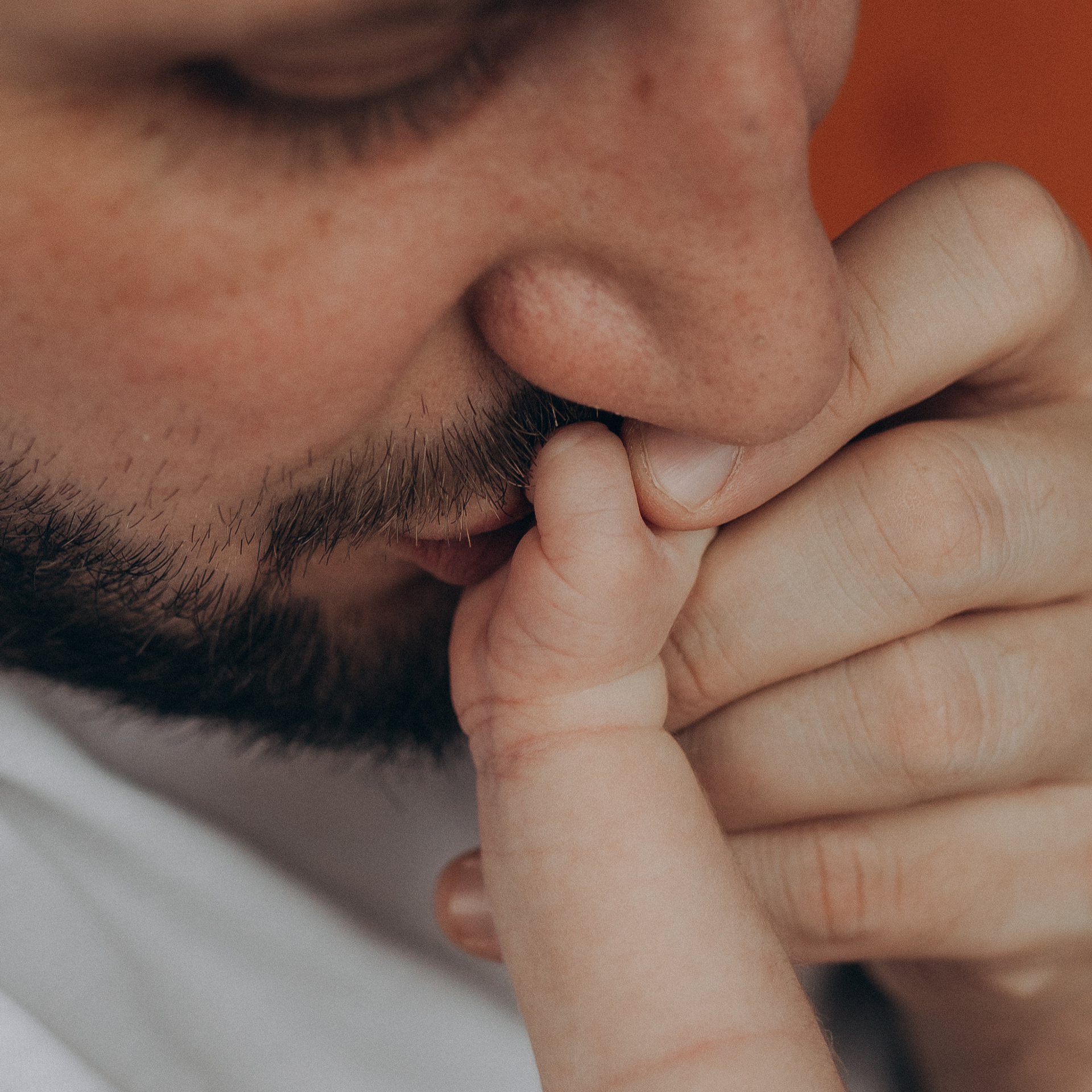 Про сладкого малыша и его старшую сестру. Фотограф Катя Курк семейная lifestyle фотография