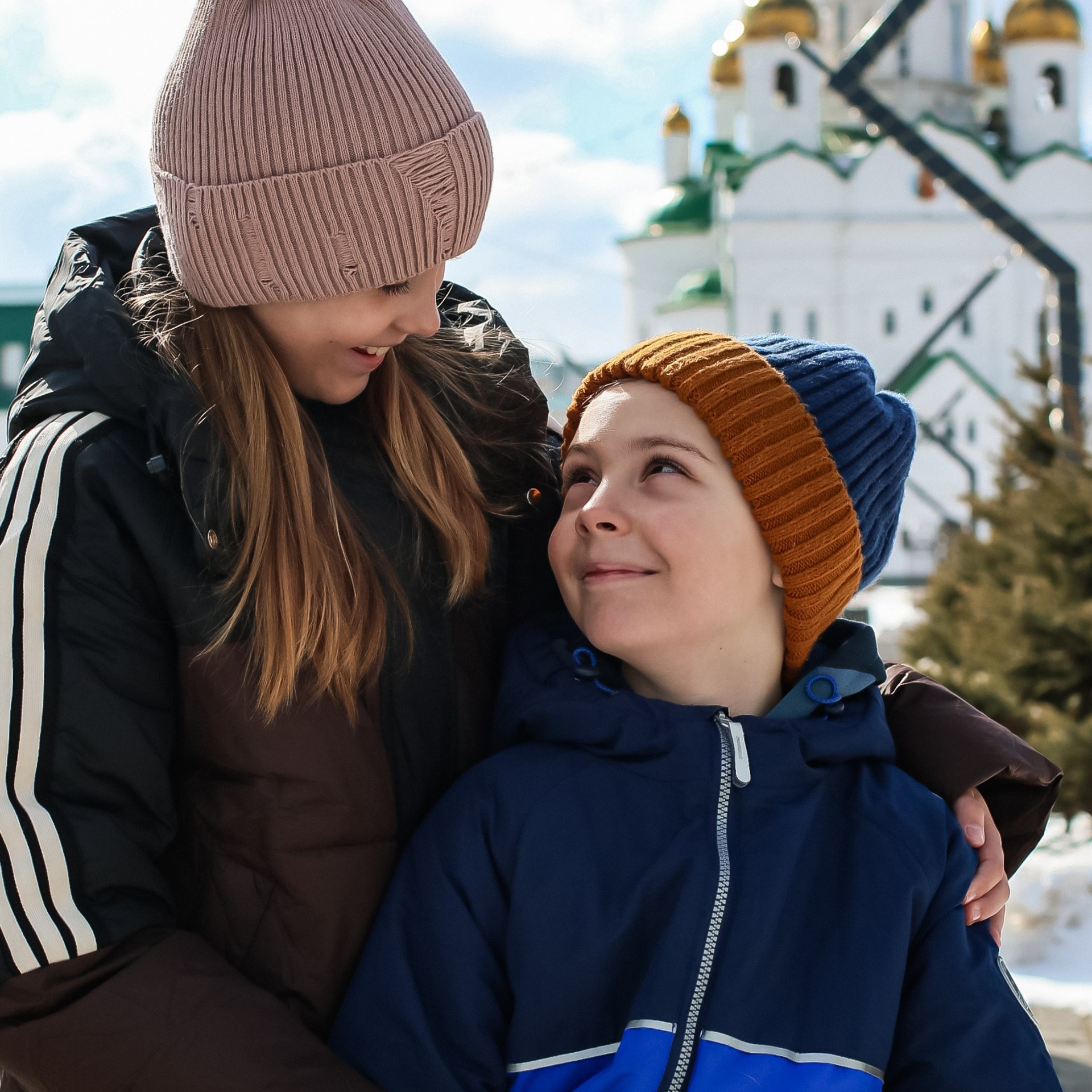 Соня и Дима — брат и сестра