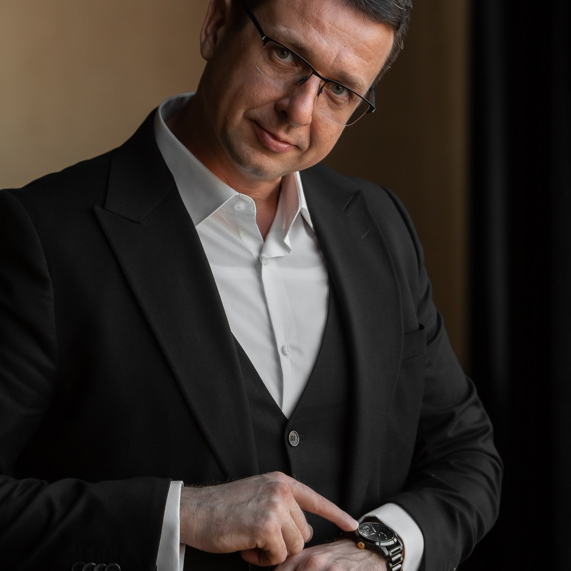 Артем Стрельцов