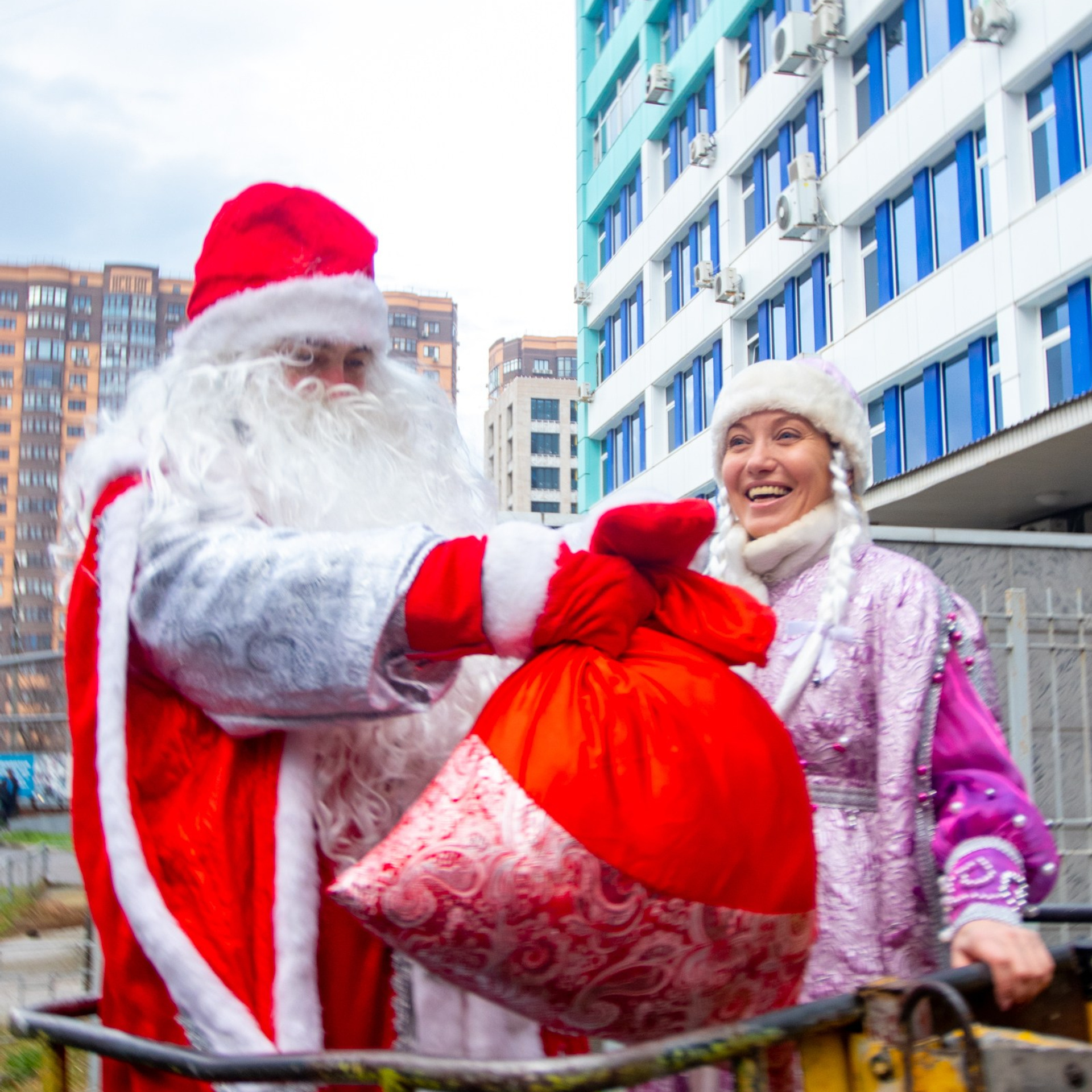 Благотворительная акция «Новогодние окна»