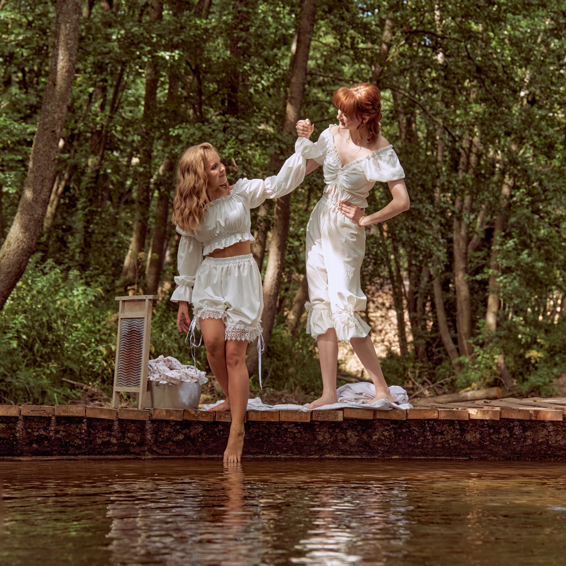 Полина и Лиза