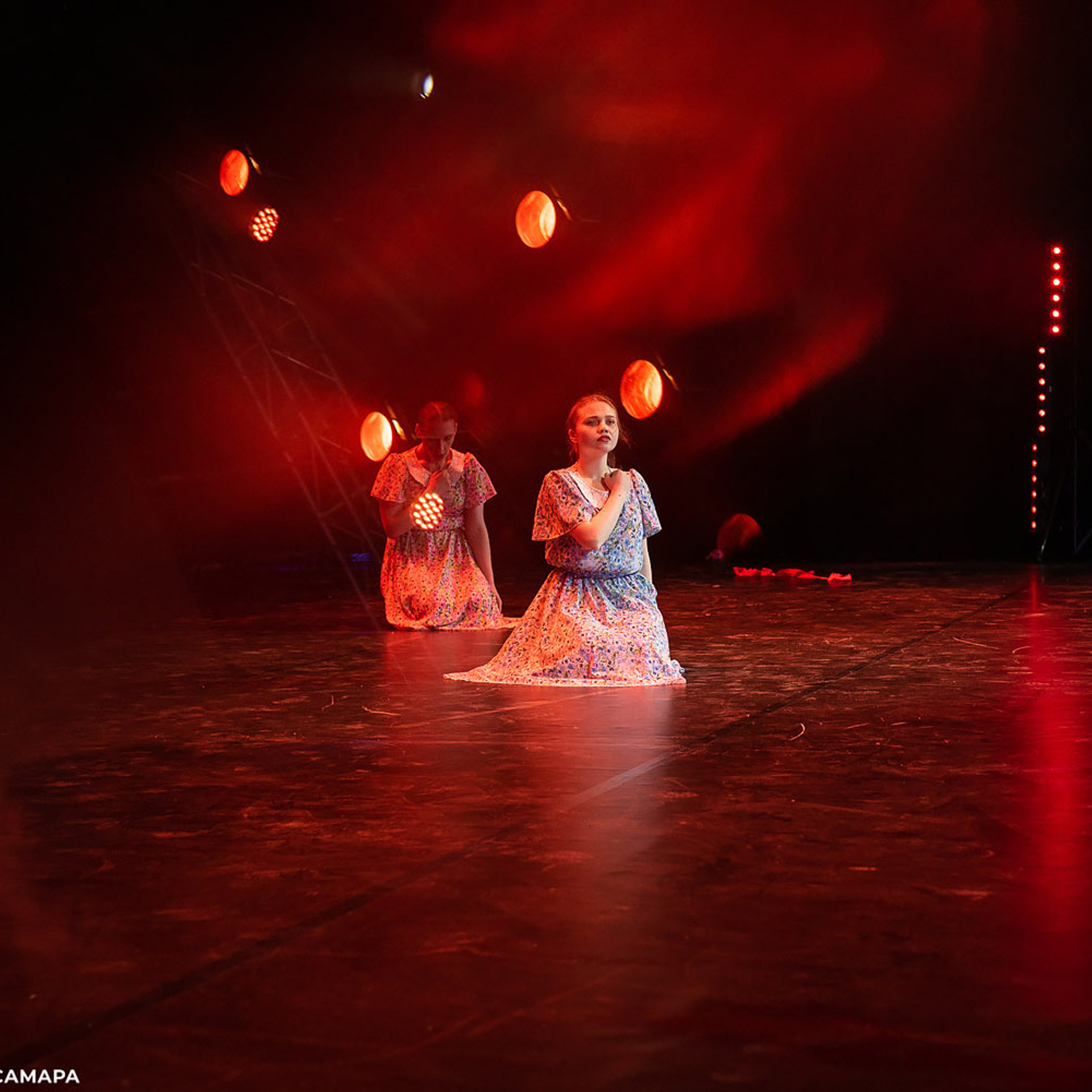 Танец, сцена, шоу