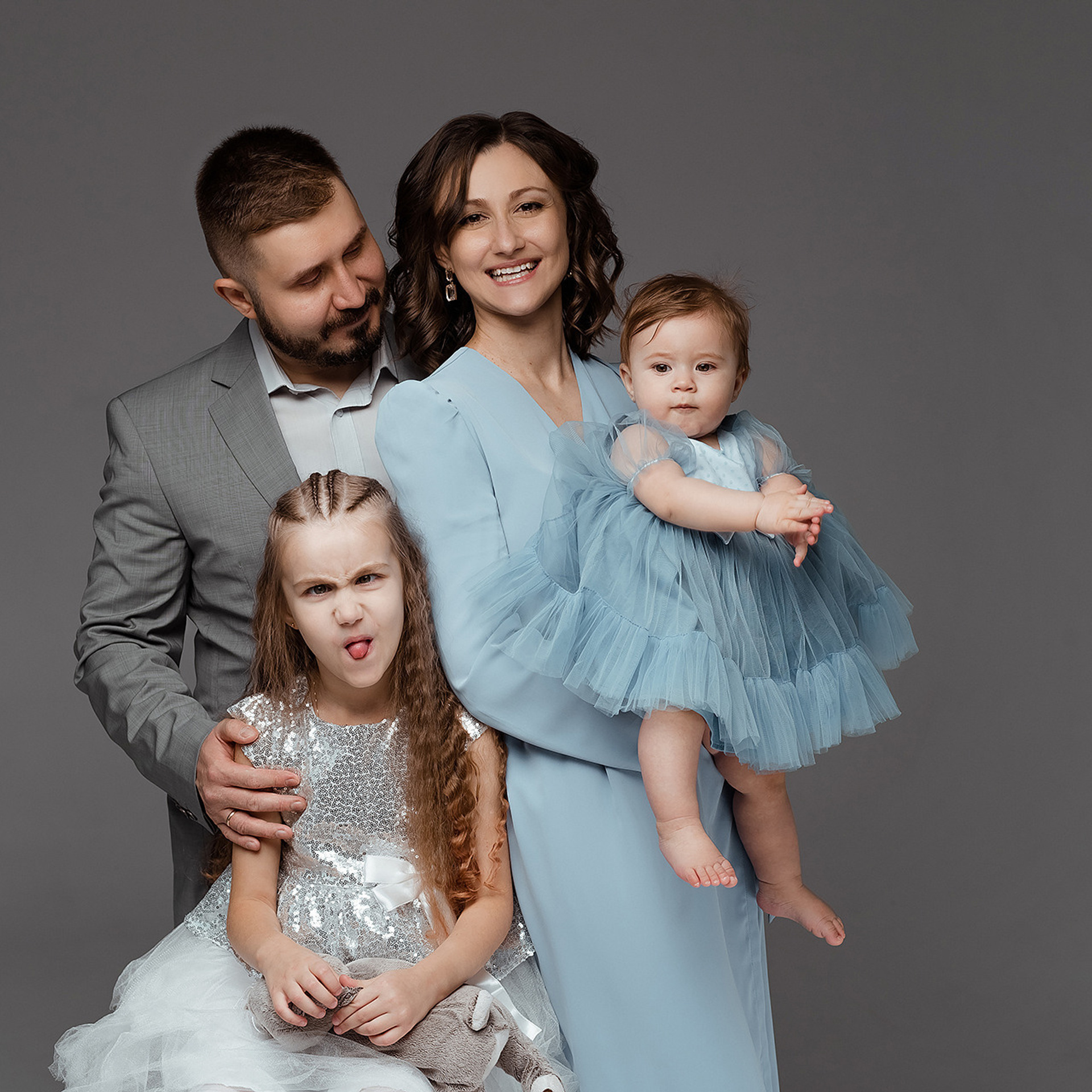 Вероника и семья