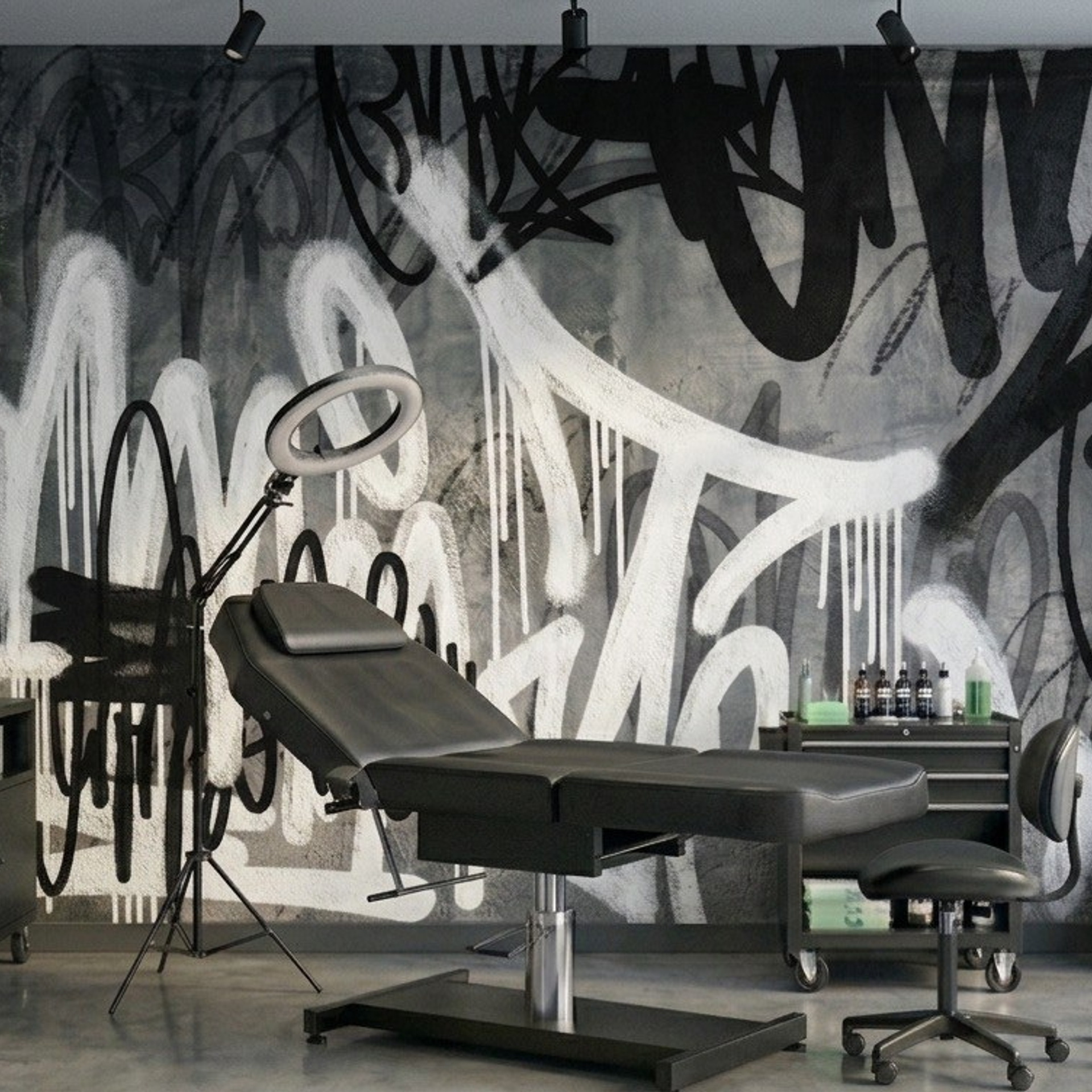 Walls. ㊍ Multi universal visual artist in India