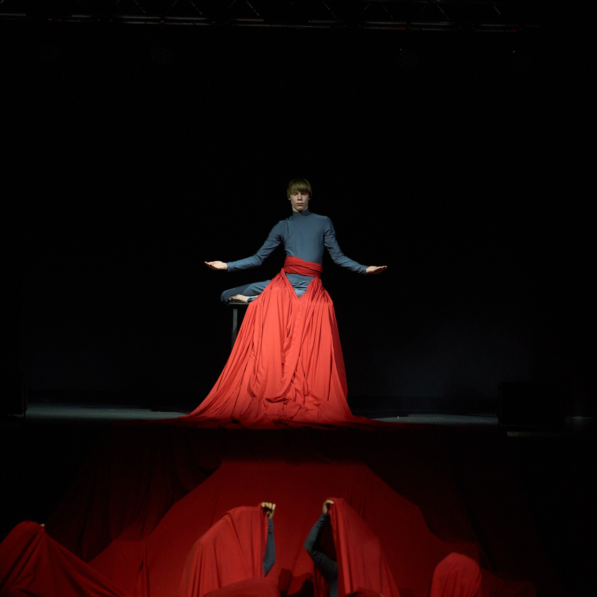 Спектакль «Да» МТБЦ Пилот. Александр Сазонов Красноярск