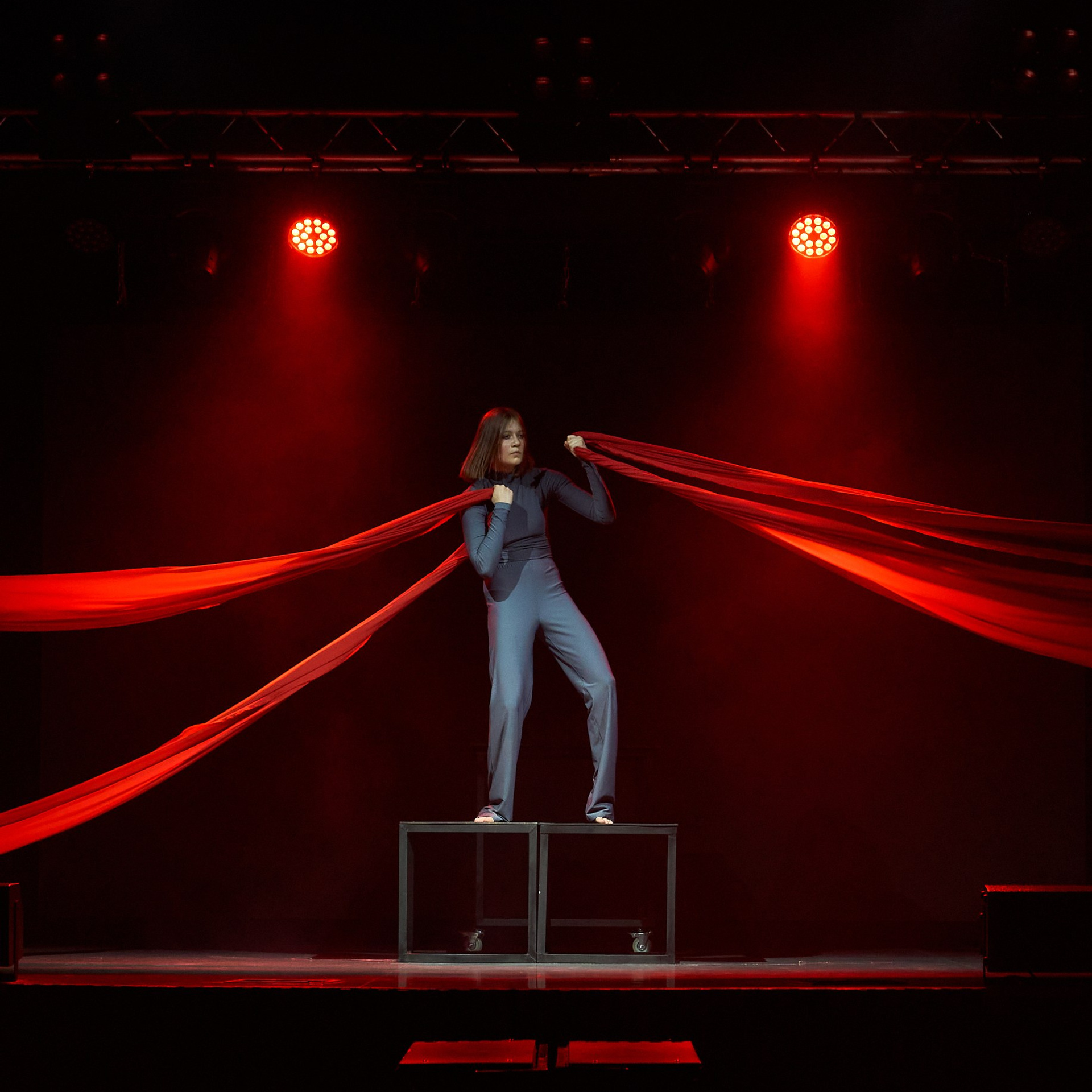 Спектакль «Да» МТБЦ Пилот. Александр Сазонов Красноярск