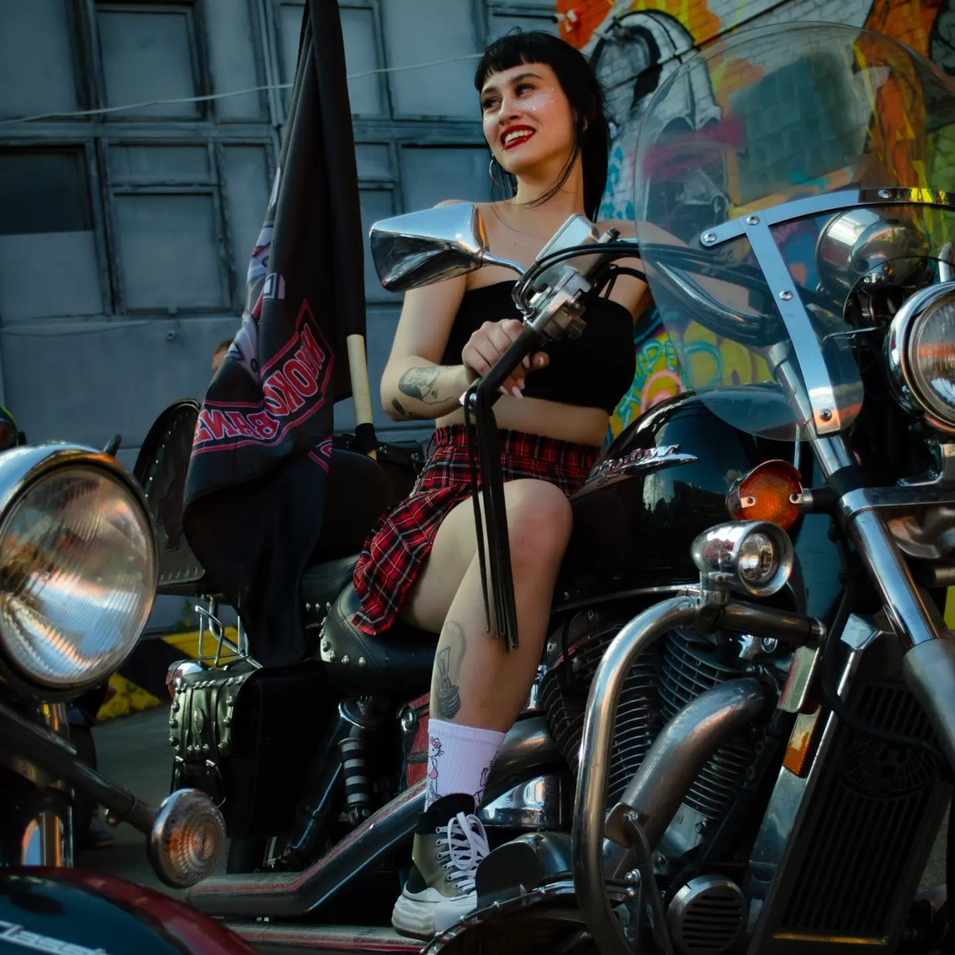 Кристина на байке