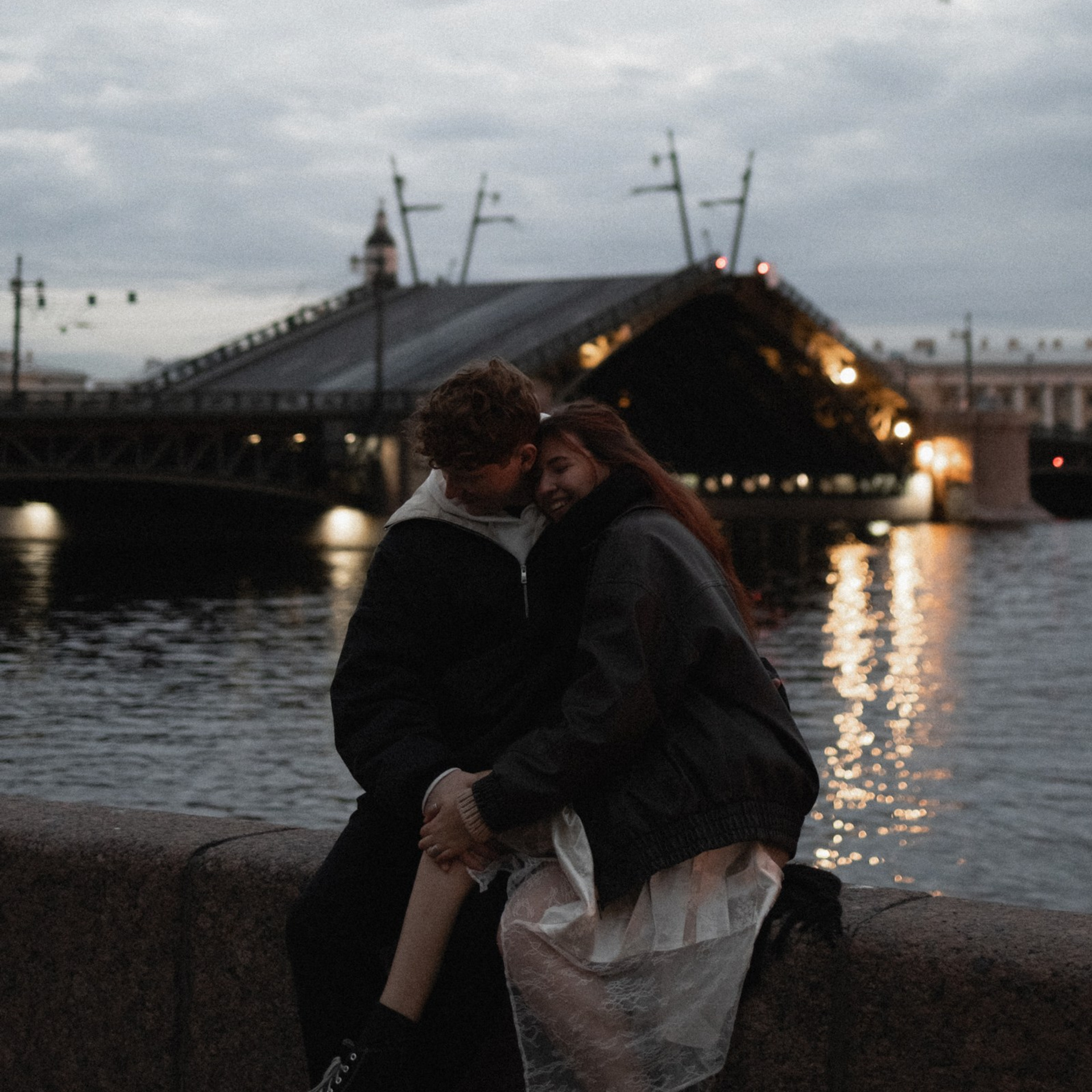 ВлюблятьсяЦеловаться. Фотограф Daria Wilner