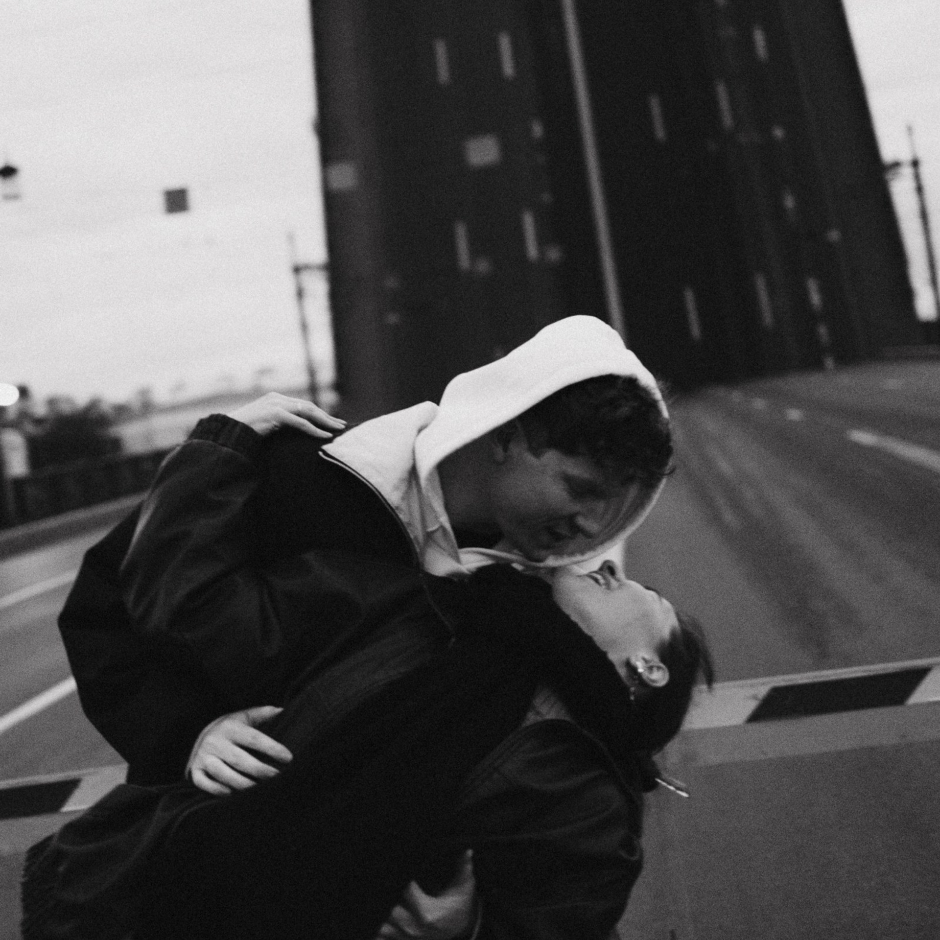 ВлюблятьсяЦеловаться. Фотограф Daria Wilner