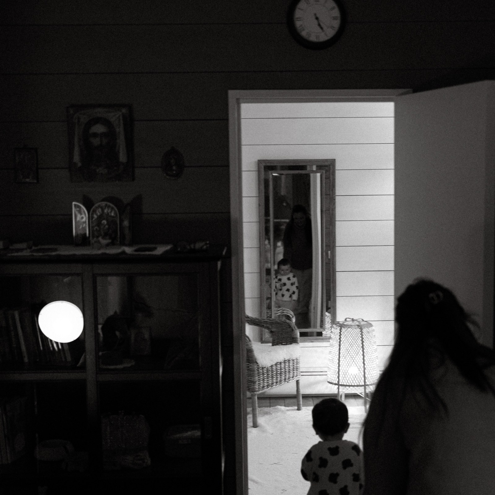 Ушел или пришел. Фотограф Daria Wilner