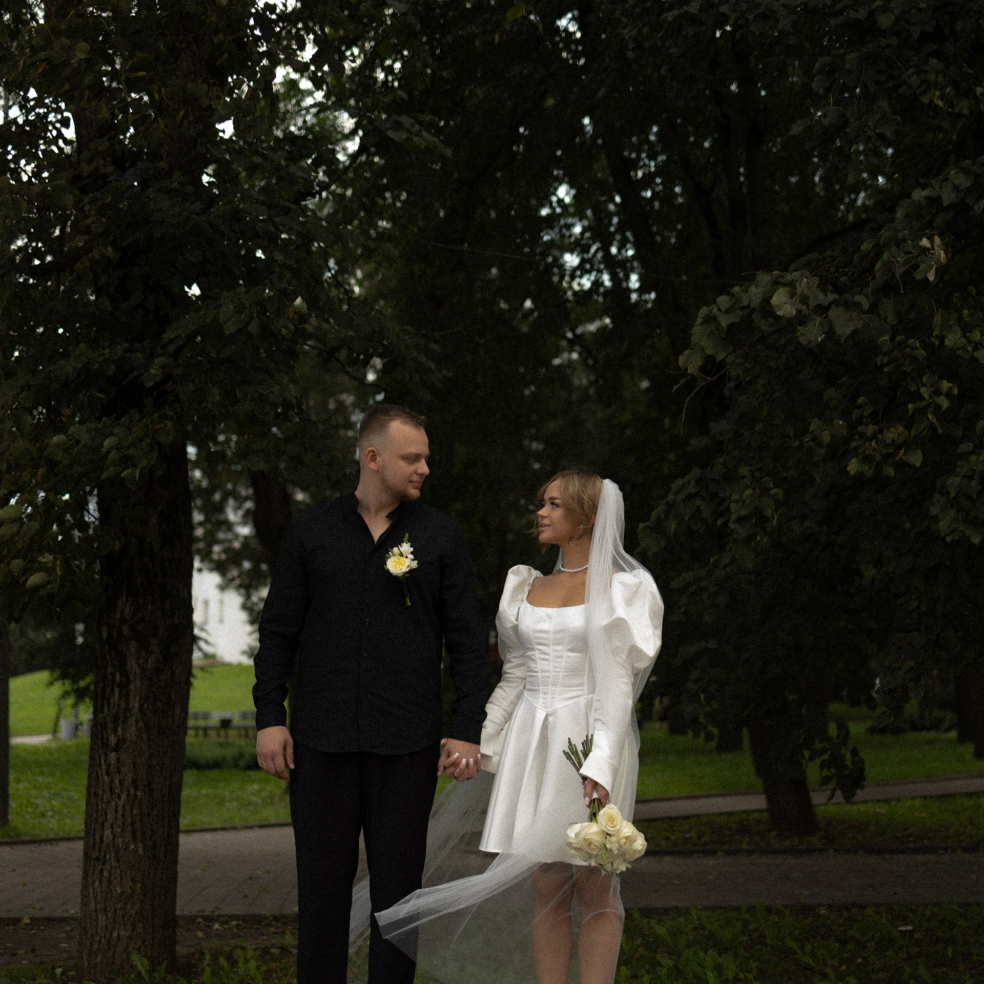 А в ЗАГС, что, паспорт надо брать?. Фотограф Daria Wilner