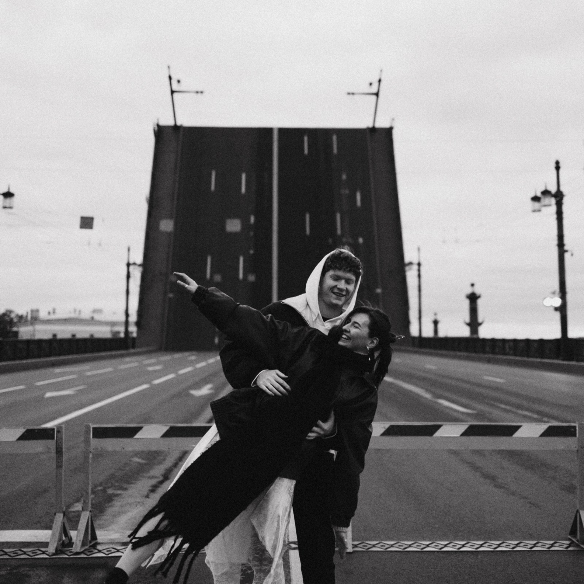 ВлюблятьсяЦеловаться. Фотограф Daria Wilner