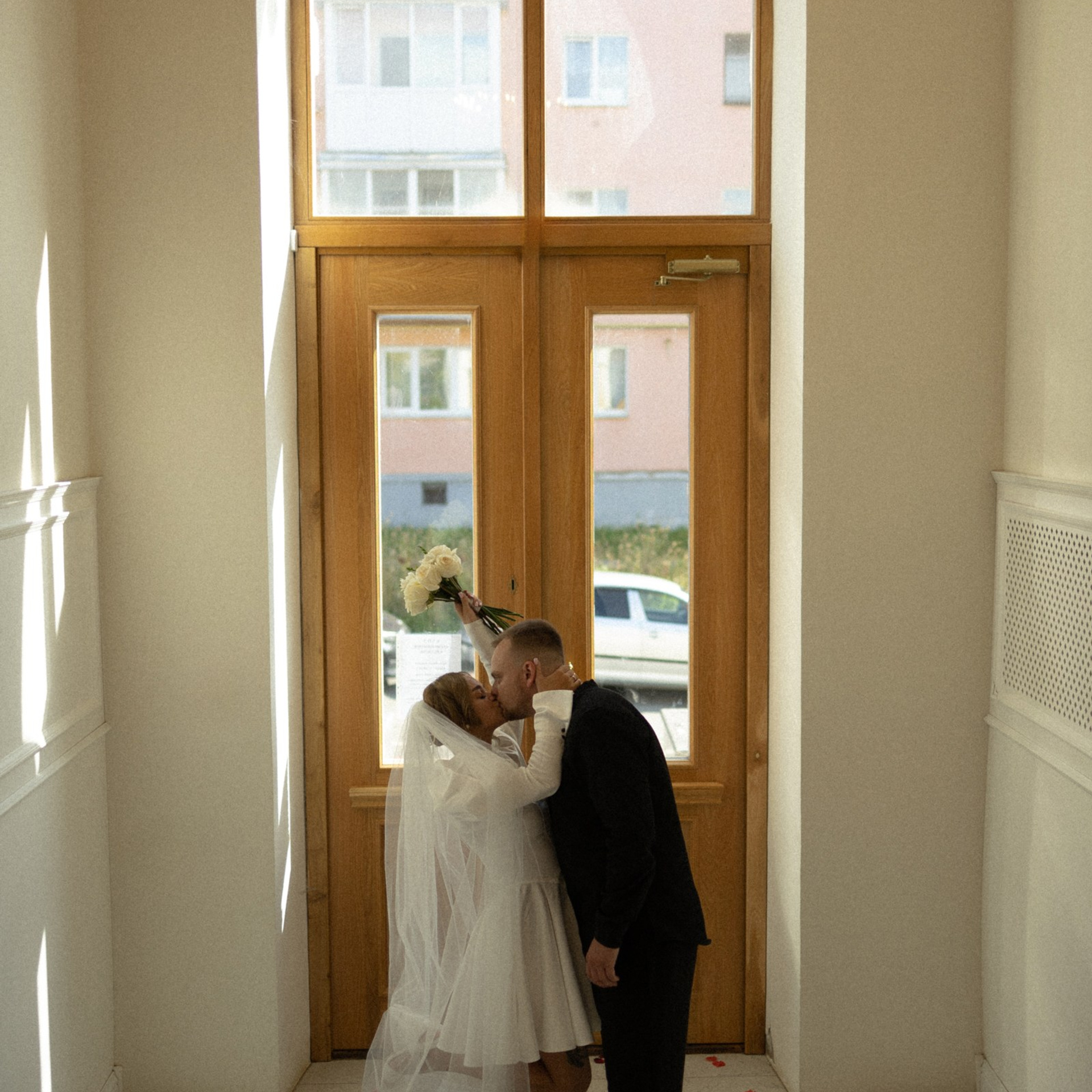 А в ЗАГС, что, паспорт надо брать?. Фотограф Daria Wilner