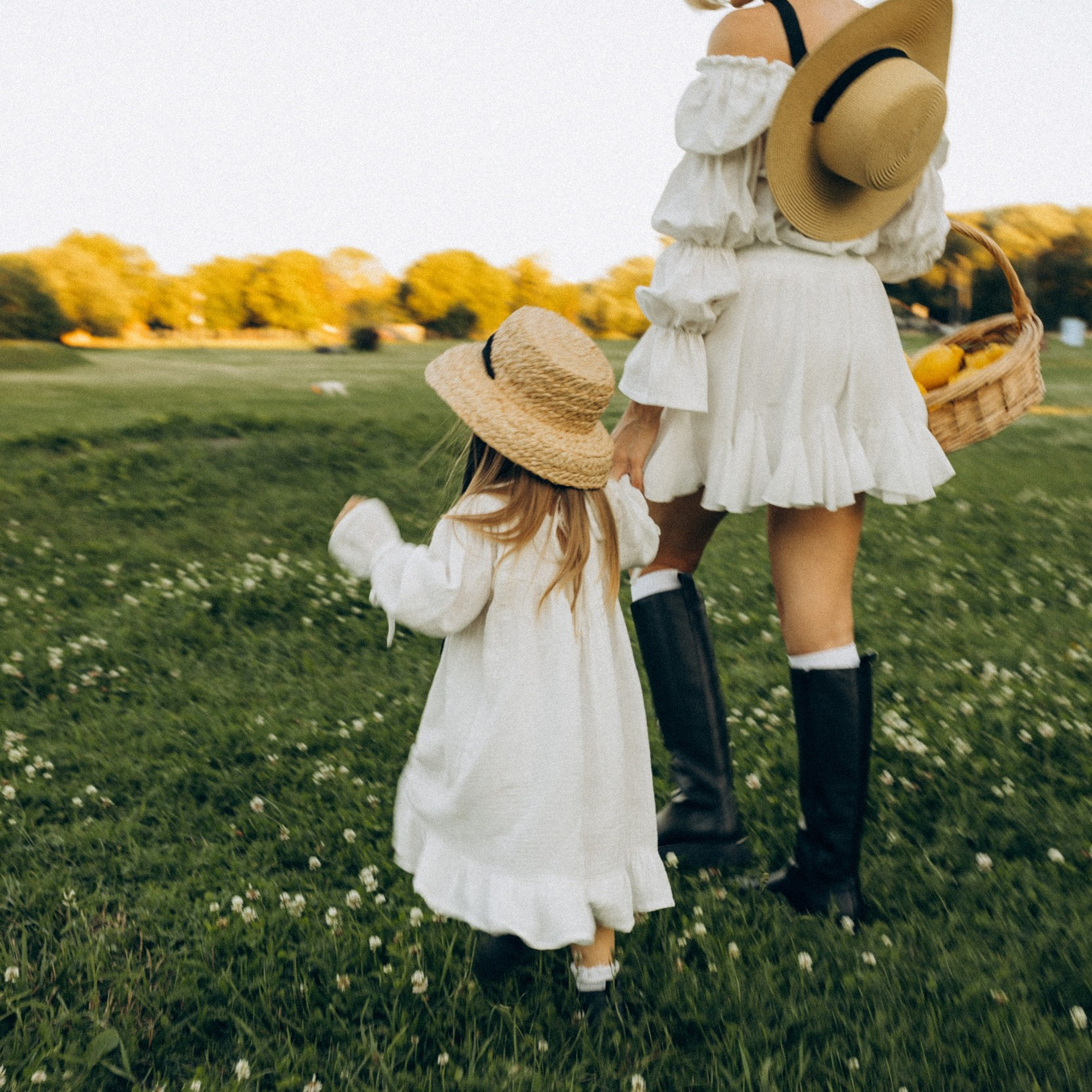 Ангелина и Злата. Www.kazakovaphoto.ru