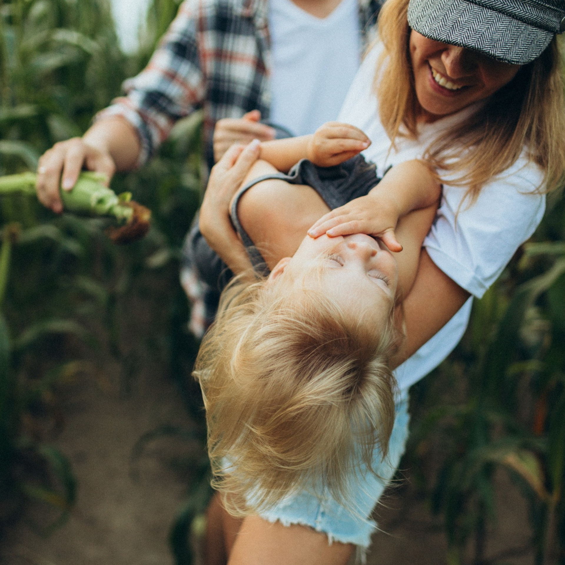 Василиса и Кукуруза. Www.kazakovaphoto.ru