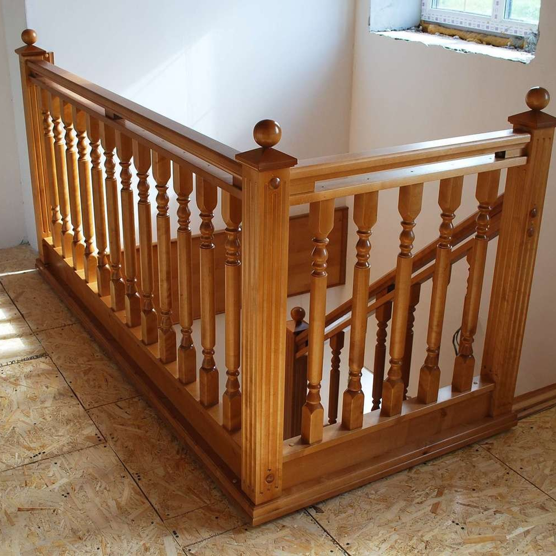 Лестница L07. Стильная домашняя мебель