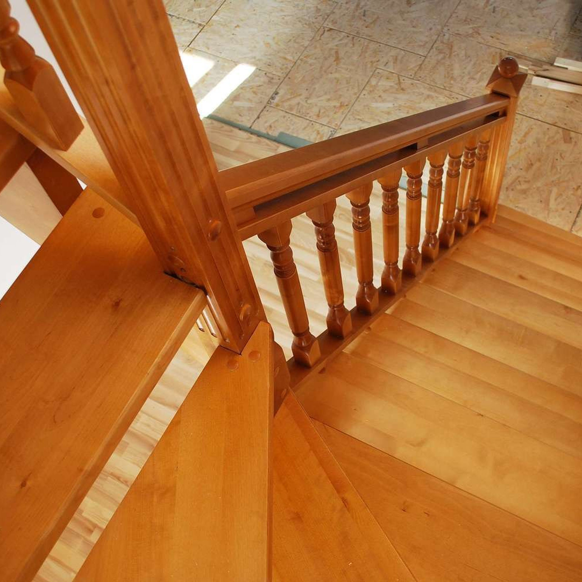 Лестница L07. Стильная домашняя мебель