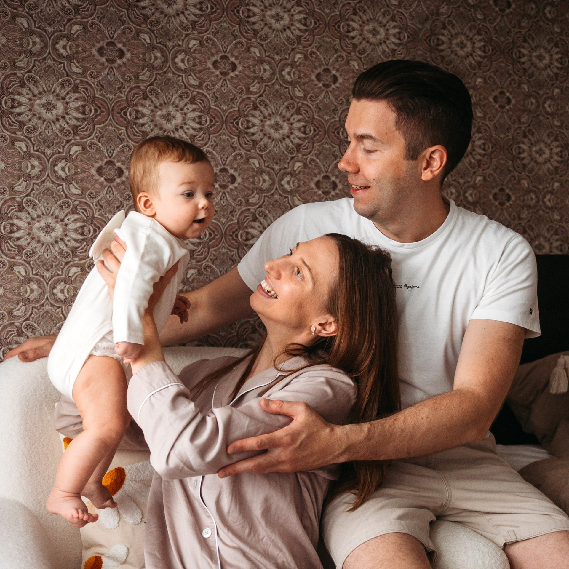 Семья Элины