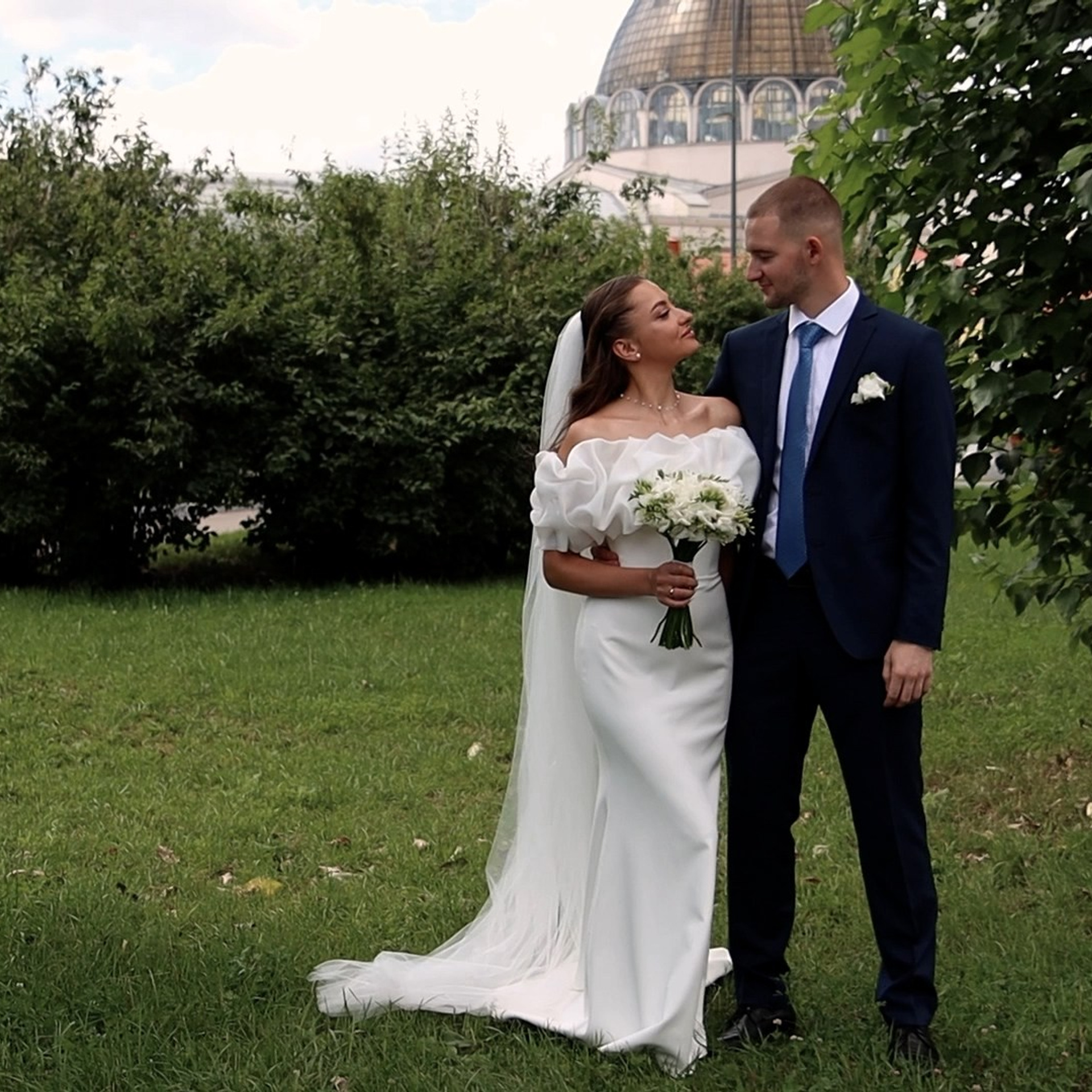 Анастасия & Даниил | ВДНХ. Видеограф в Москве Анна Трошина