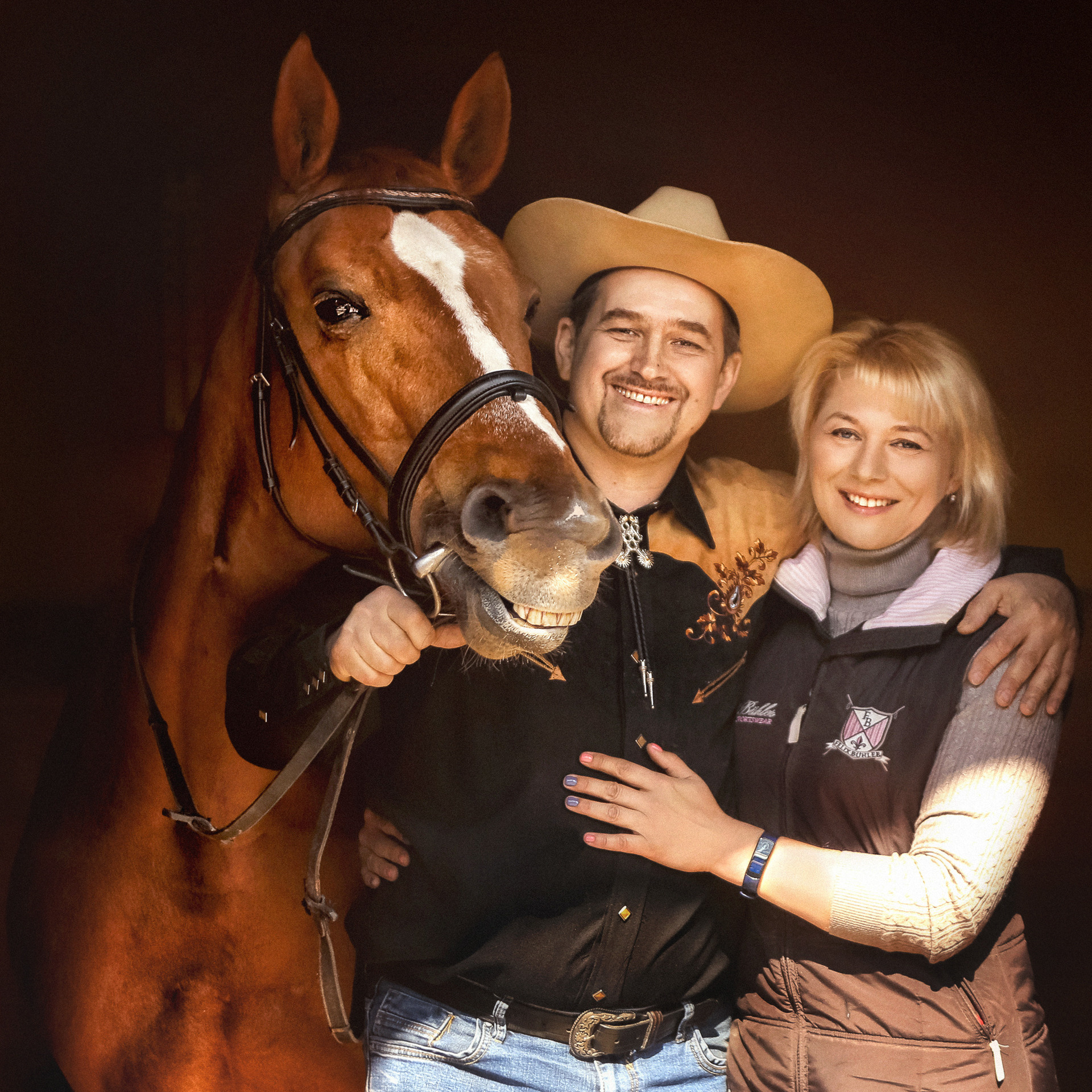 Семейная съемка со своими лошадьми