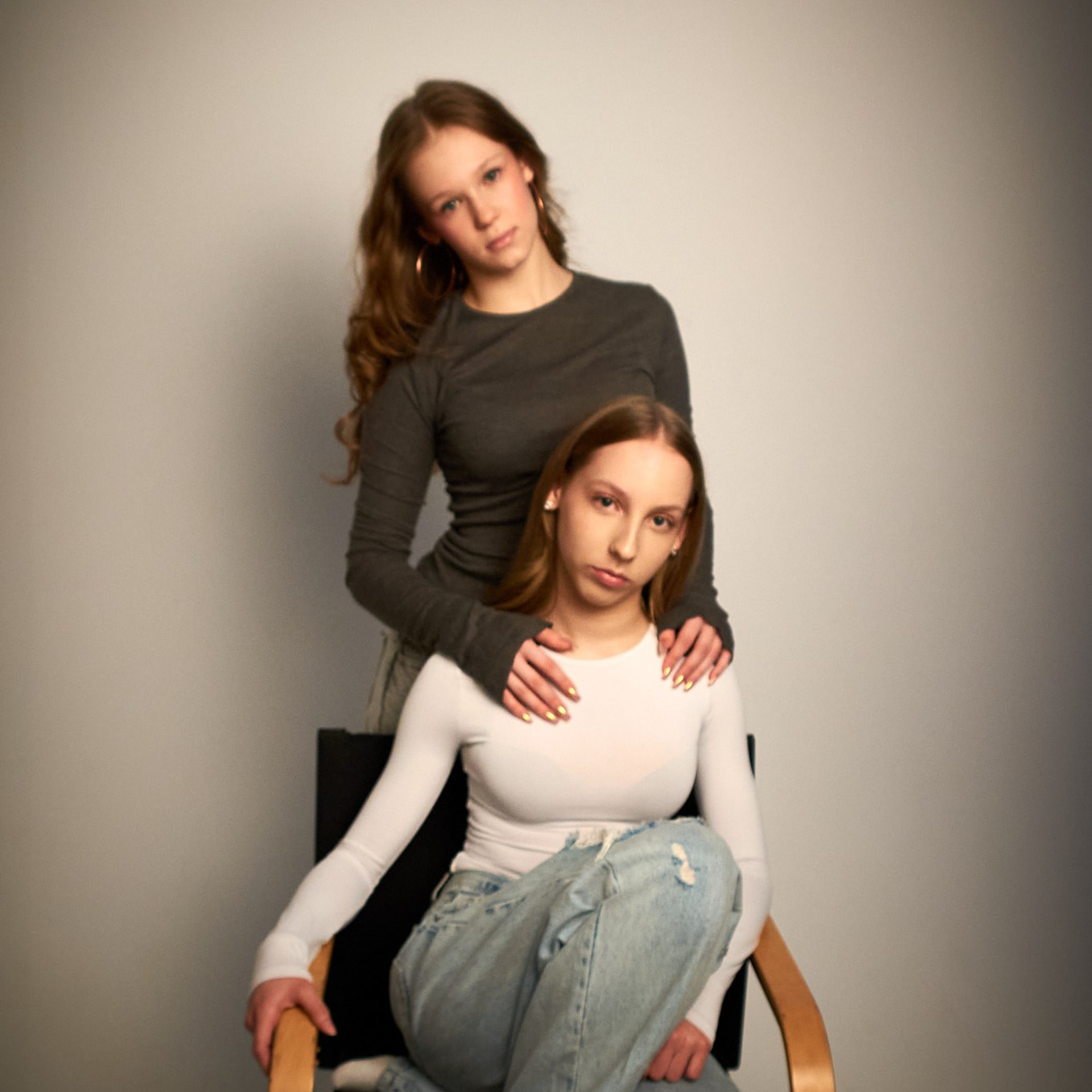 Girlsss. Дизайнер, студийный и репортажный фотограф в Москве Мария Кузнецова
