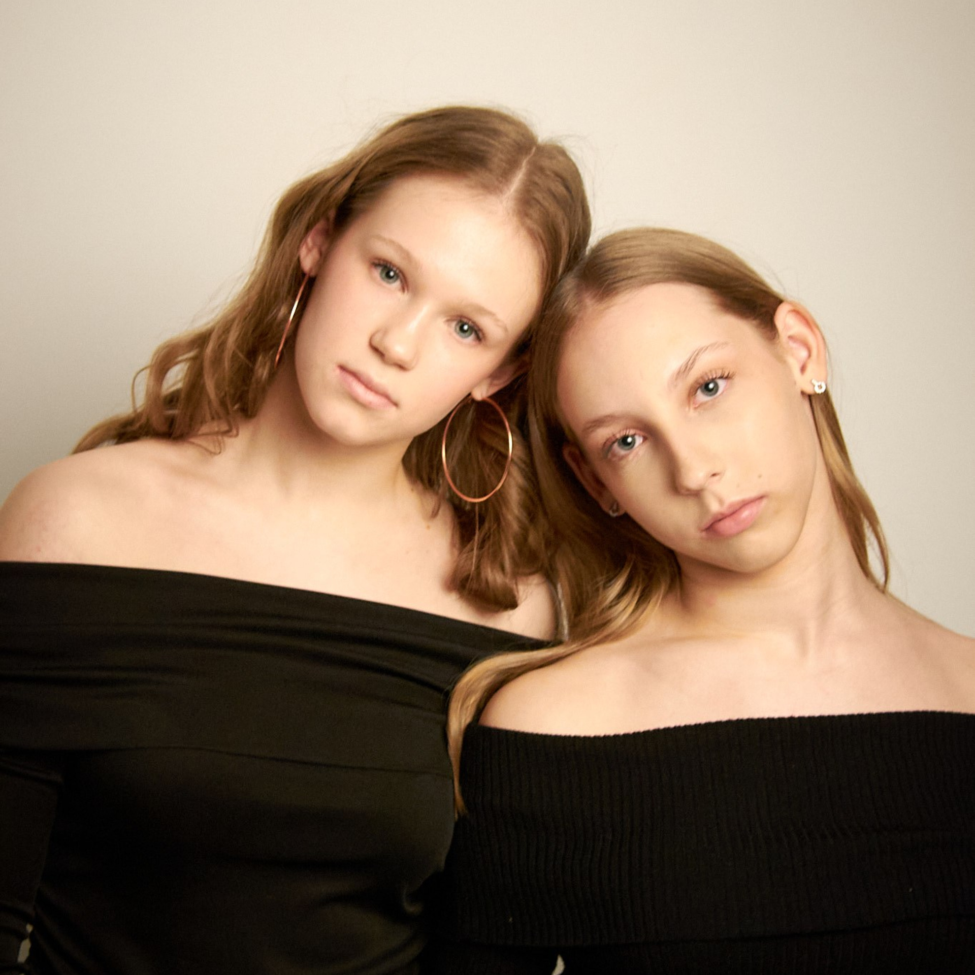 Girlsss. Дизайнер, студийный и репортажный фотограф в Москве Мария Кузнецова