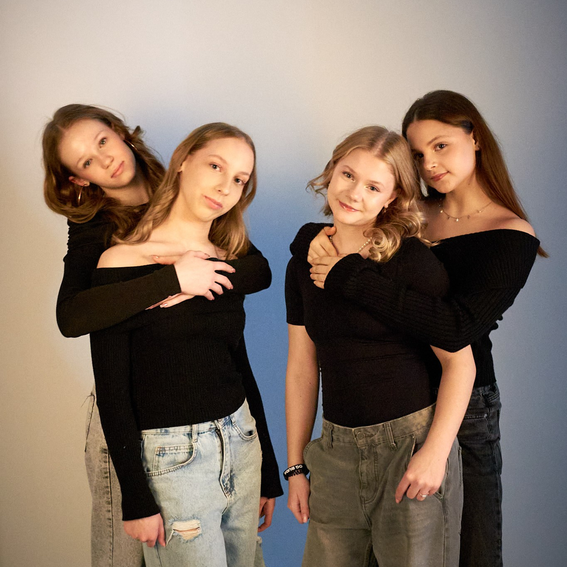 Girlsss. Дизайнер, студийный и репортажный фотограф в Москве Мария Кузнецова